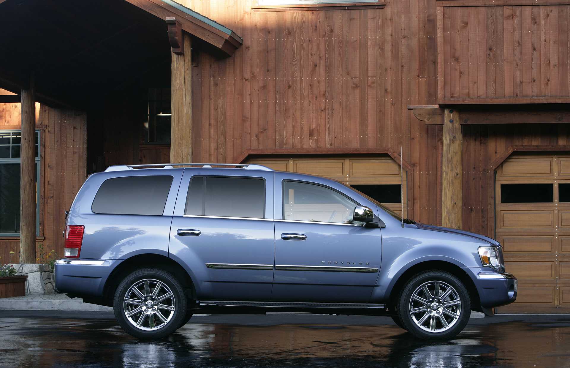 Chrysler Aspen 4.7 V8 Automatic, 234hp, 2007