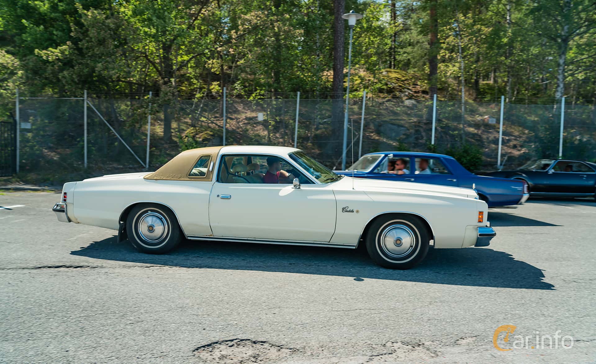 Chrysler Cordoba 5.9 V8 TorqueFlite, 193hp, 1975