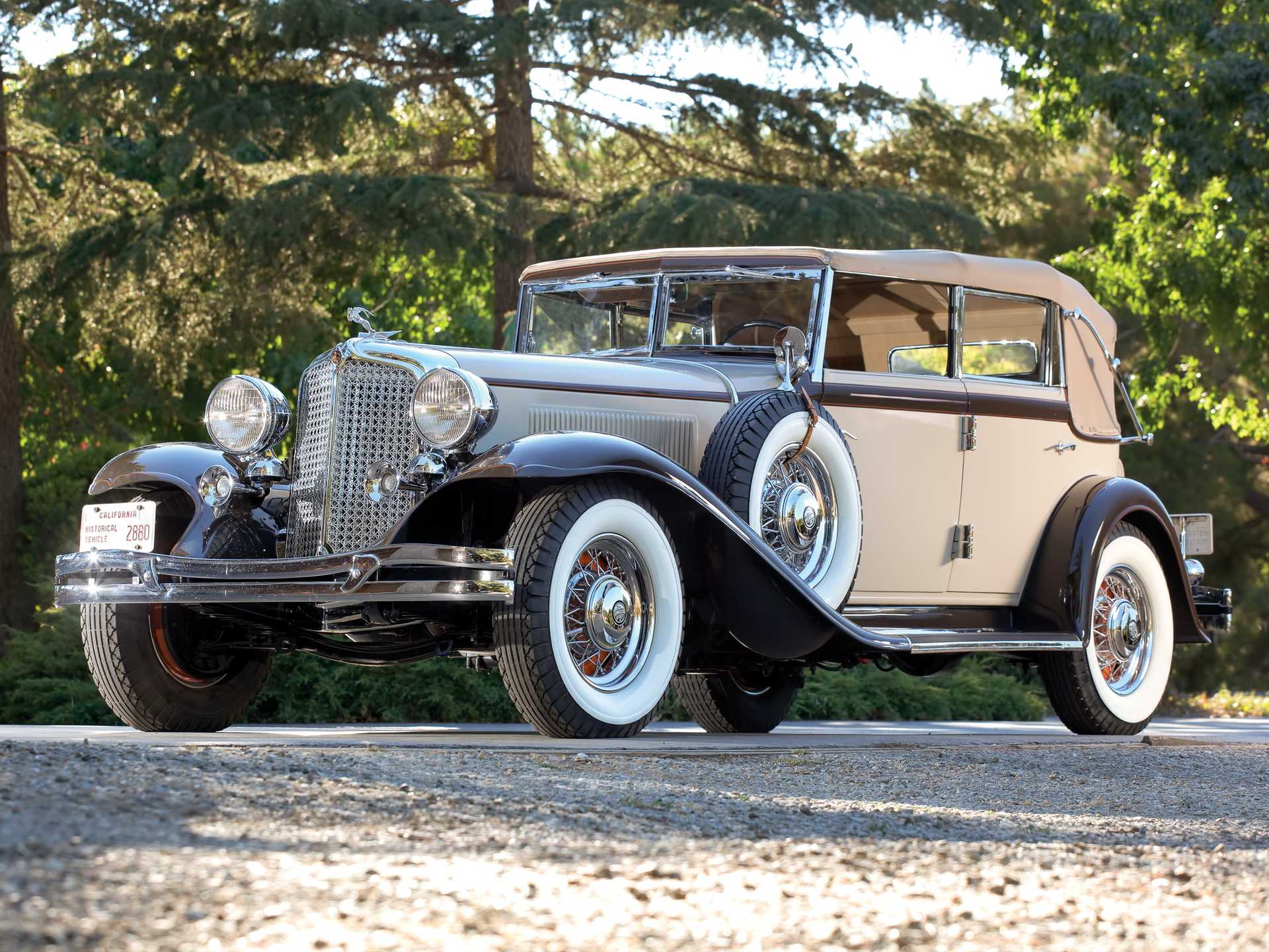 Chrysler Imperial Convertible Sedan 6.3 Manual, 127hp, 1932