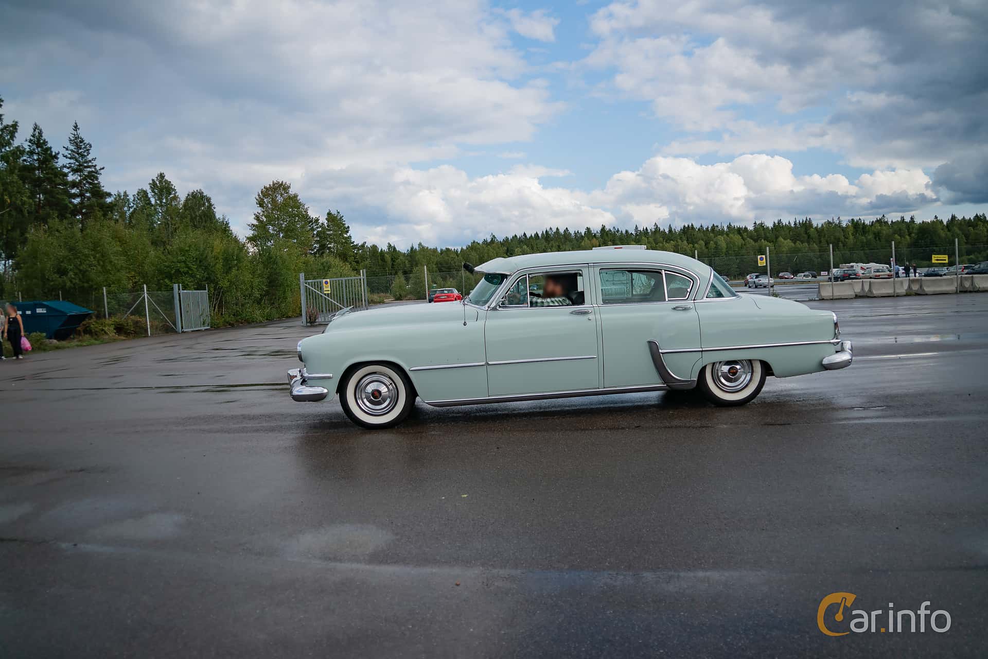 Chrysler Custom Imperial Sedan 5.4 V8 PowerFlite, 238hp, 1954