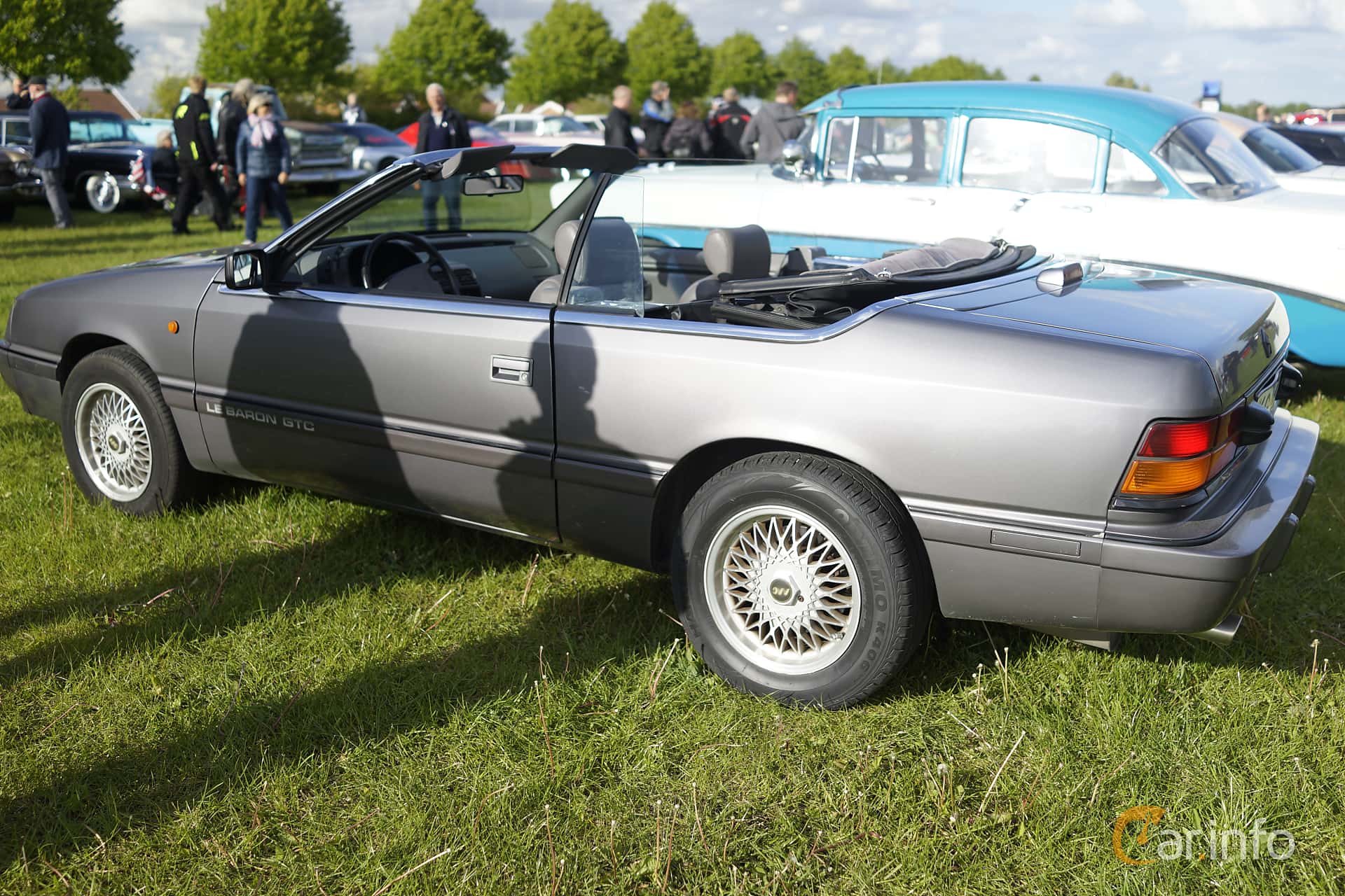 Chrysler LeBaron Convertible 3.0 V6 Automatic, 136hp, 1992
