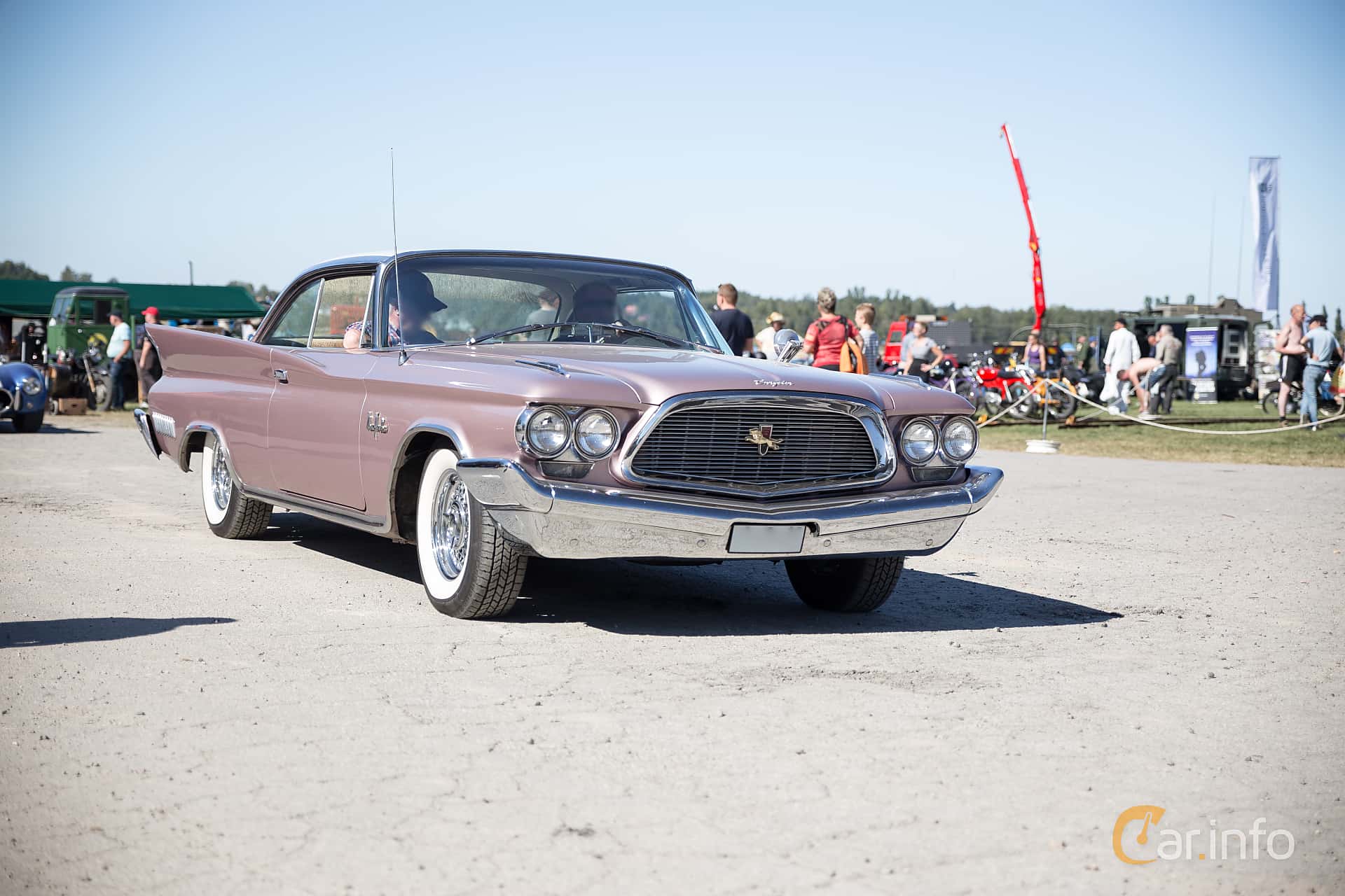 Chrysler New Yorker 2-door Hardtop 6.8 V8 TorqueFlite, 355hp, 1960