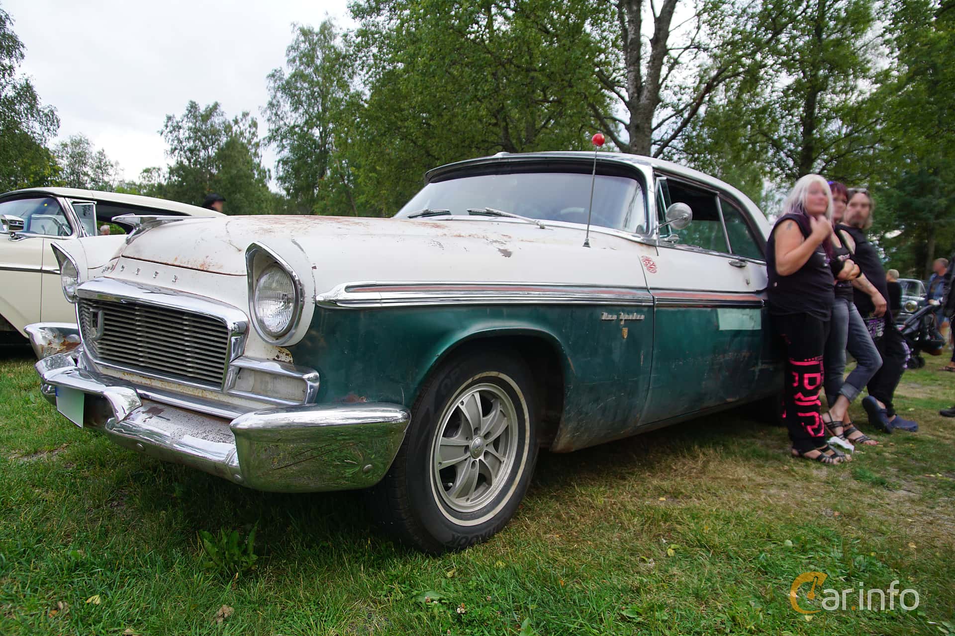 Chrysler New Yorker Newport 2-door 5.8 V8 PowerFlite, 284hp, 1956