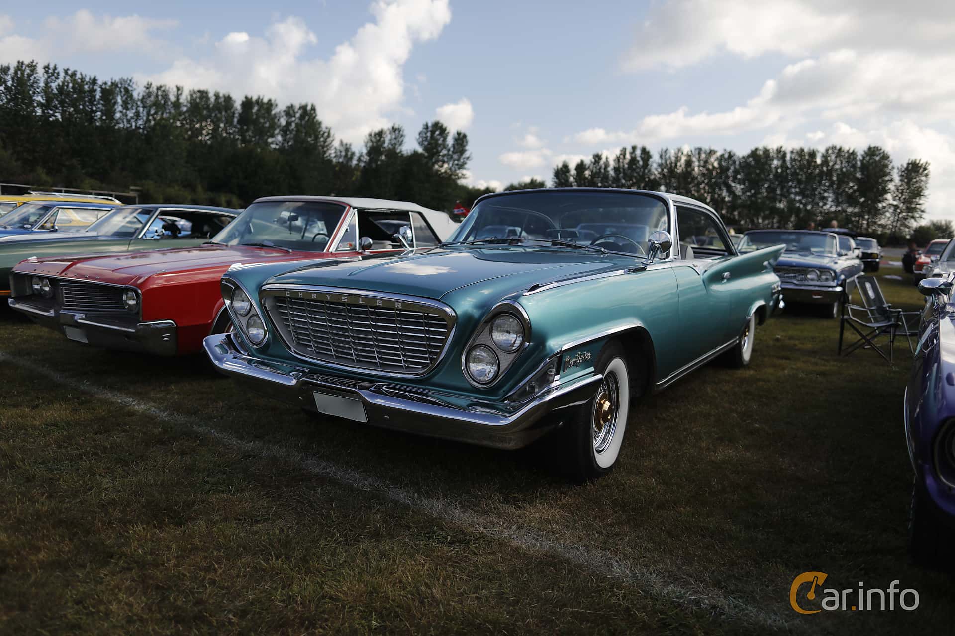 Chrysler New Yorker 2-door Hardtop 6.8 V8 TorqueFlite, 355hp, 1961