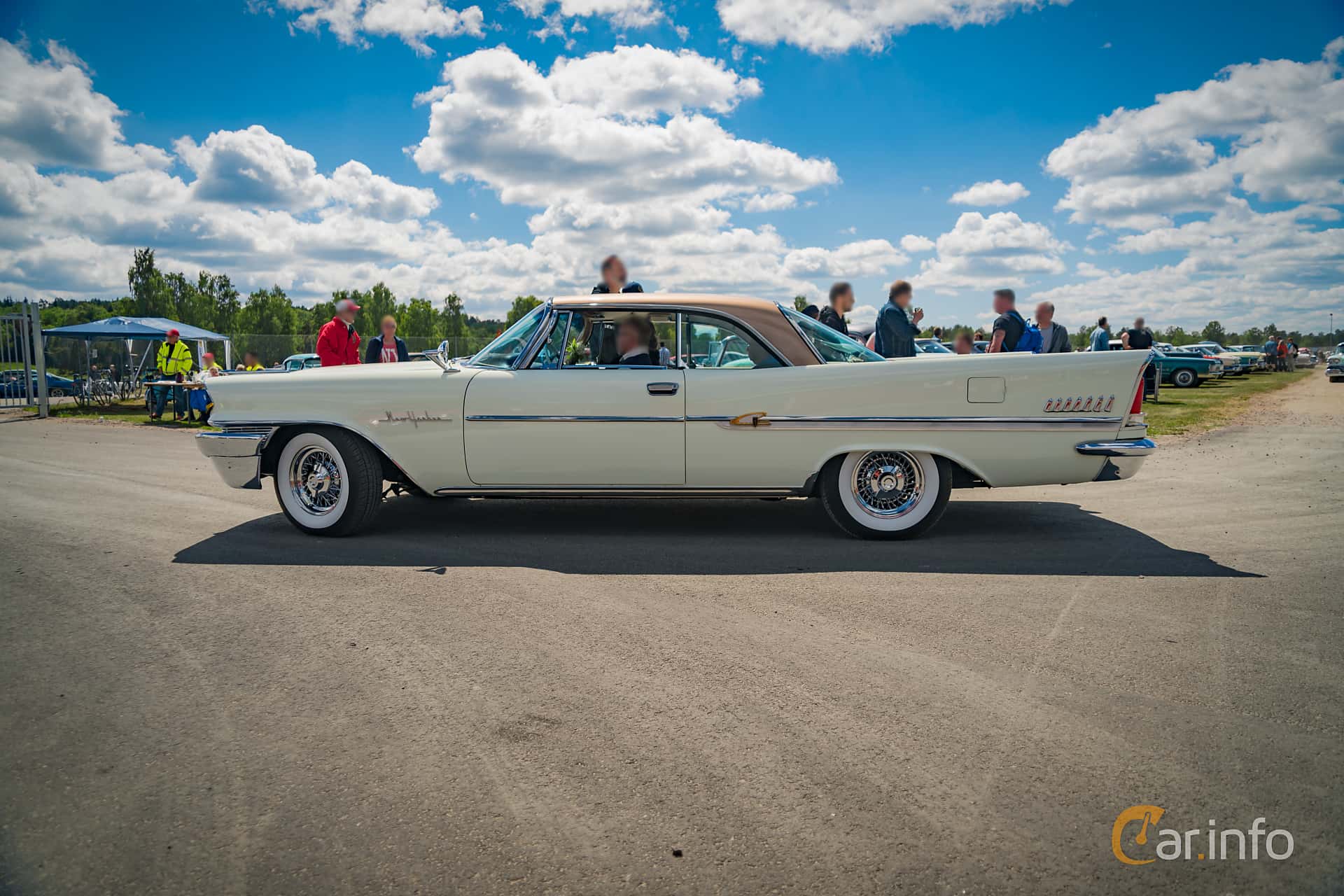 Chrysler New Yorker 2-door Hardtop 6.4 V8 TorqueFlite, 349hp, 1958