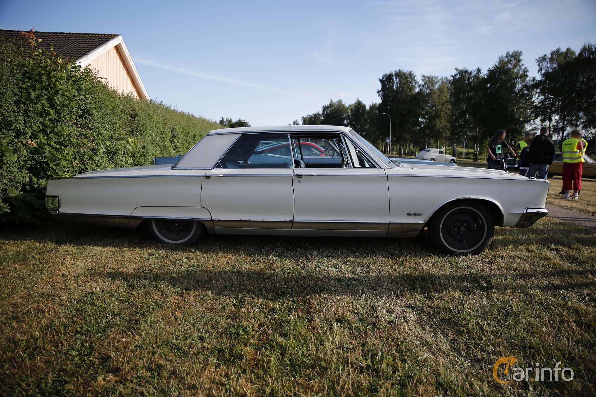 Chrysler New Yorker 4-door Hardtop 7.2 V8 TorqueFlite, 360hp, 1966