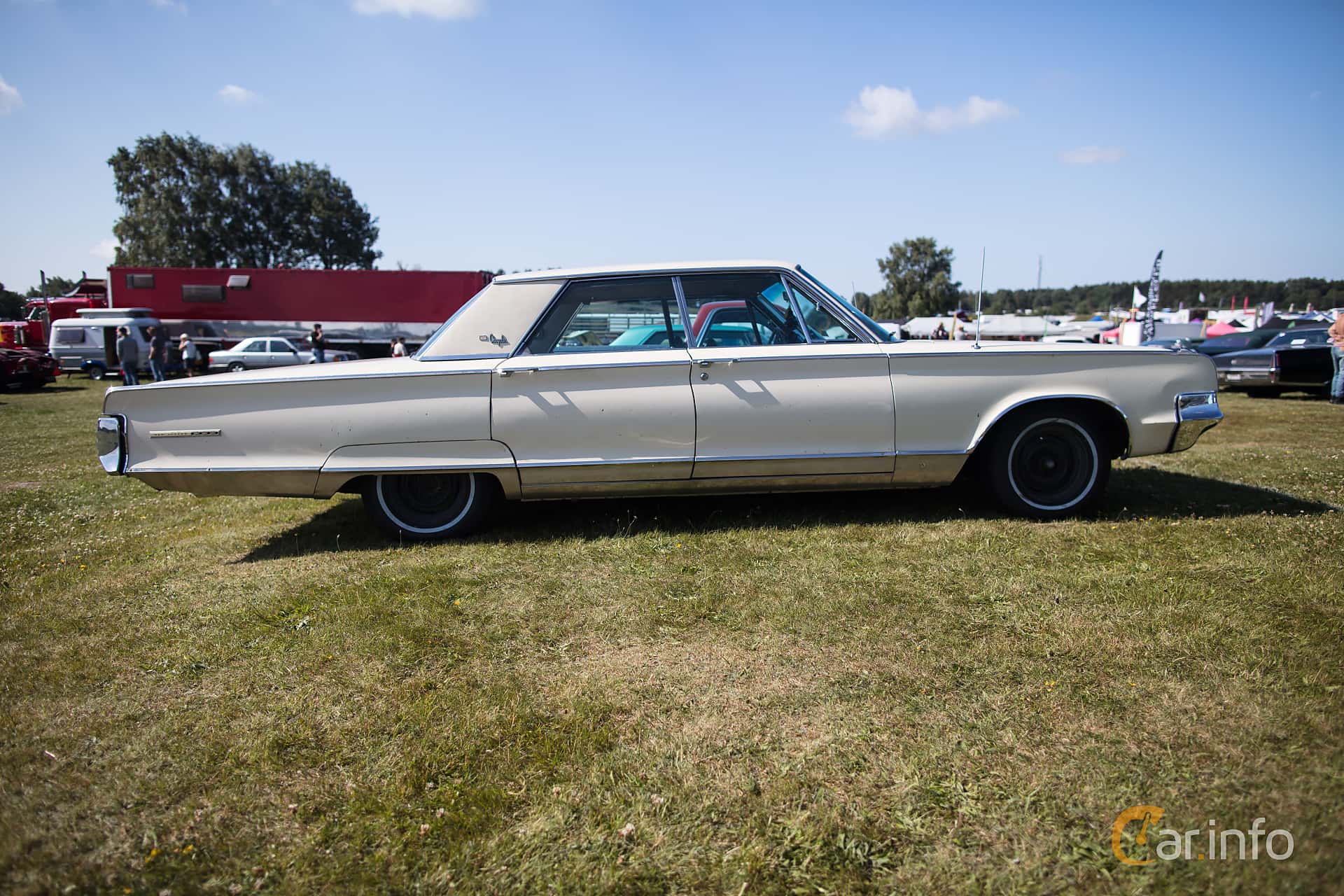 Chrysler New Yorker 4-door Hardtop 7.2 V8 TorqueFlite, 370hp, 1966