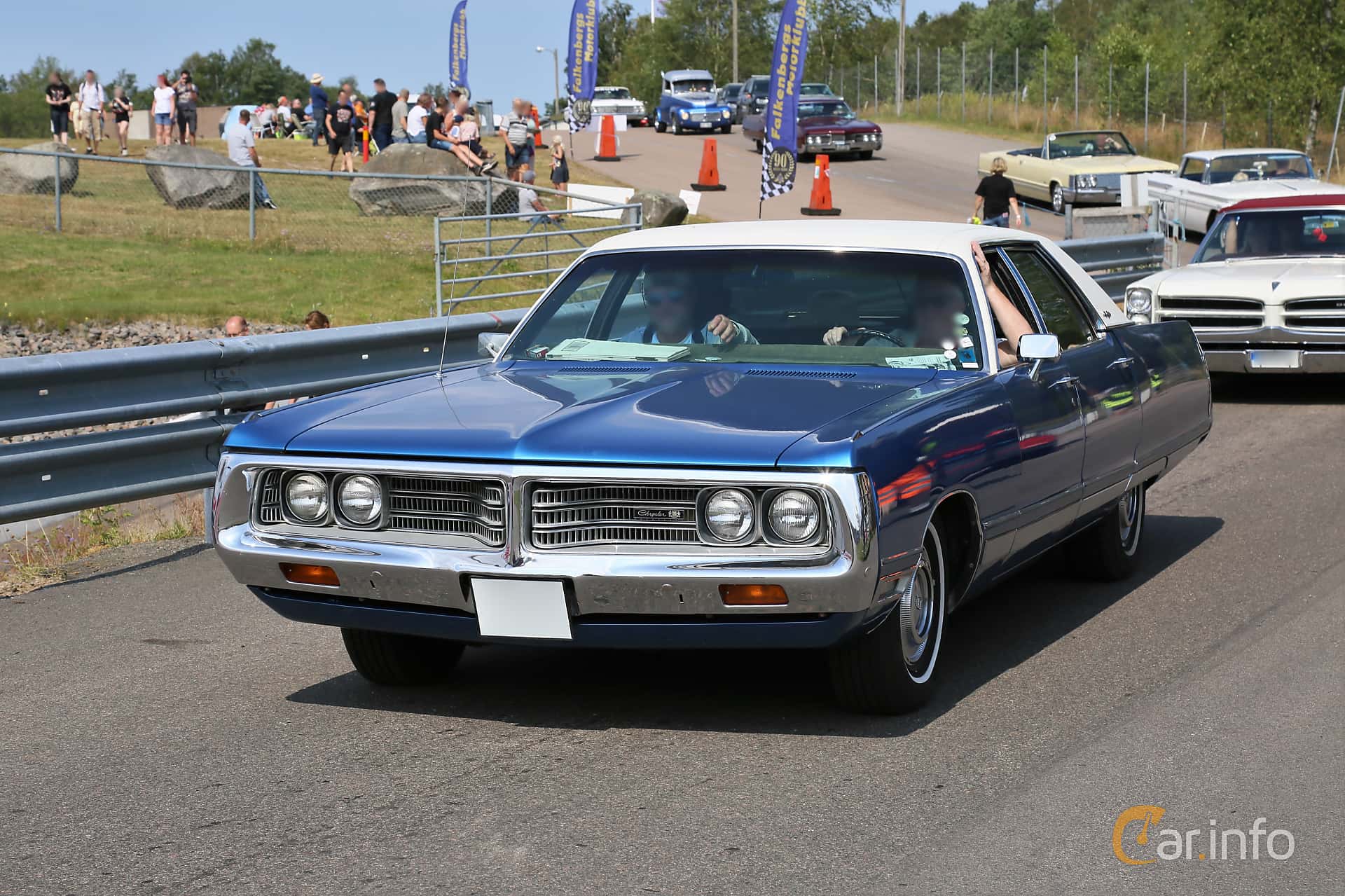 Chrysler New Yorker Sedan 7.2 V8 TorqueFlite, 249hp, 1972
