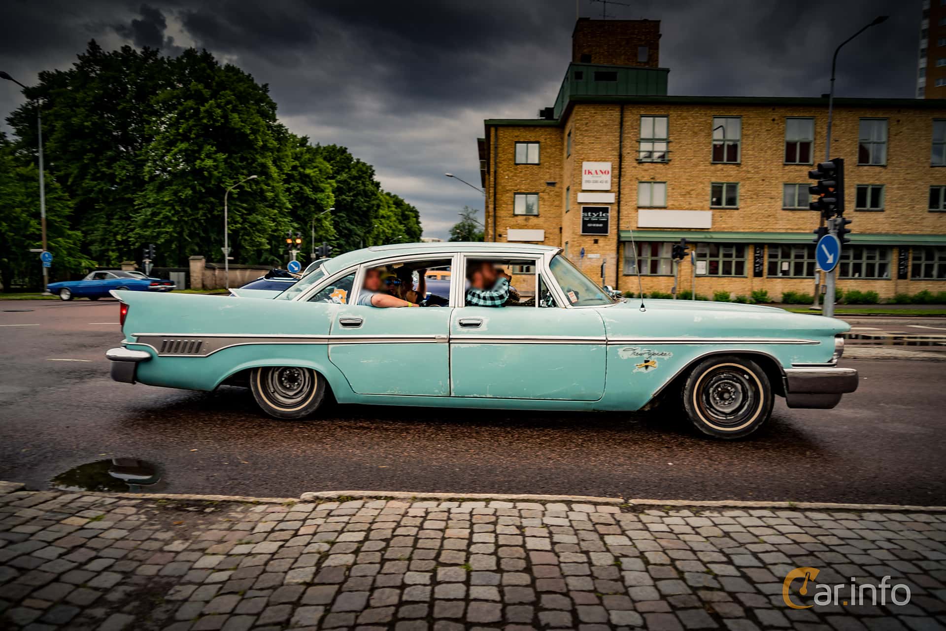 Chrysler New Yorker Sedan 6.8 V8 Automatic, 355hp, 1959