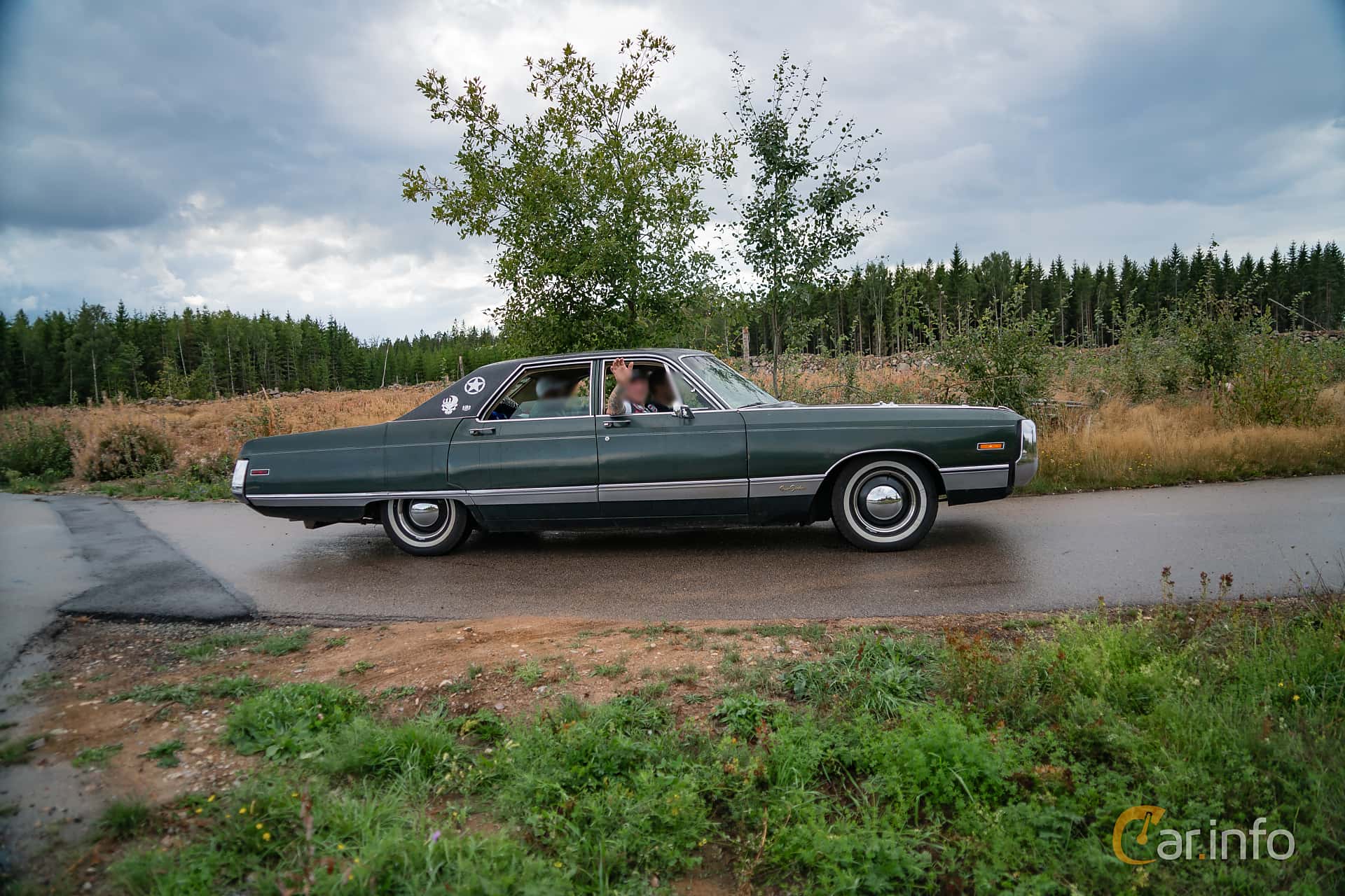 Chrysler New Yorker 4-door Sedan 7.2 V8 TorqueFlite, 381hp, 1970
