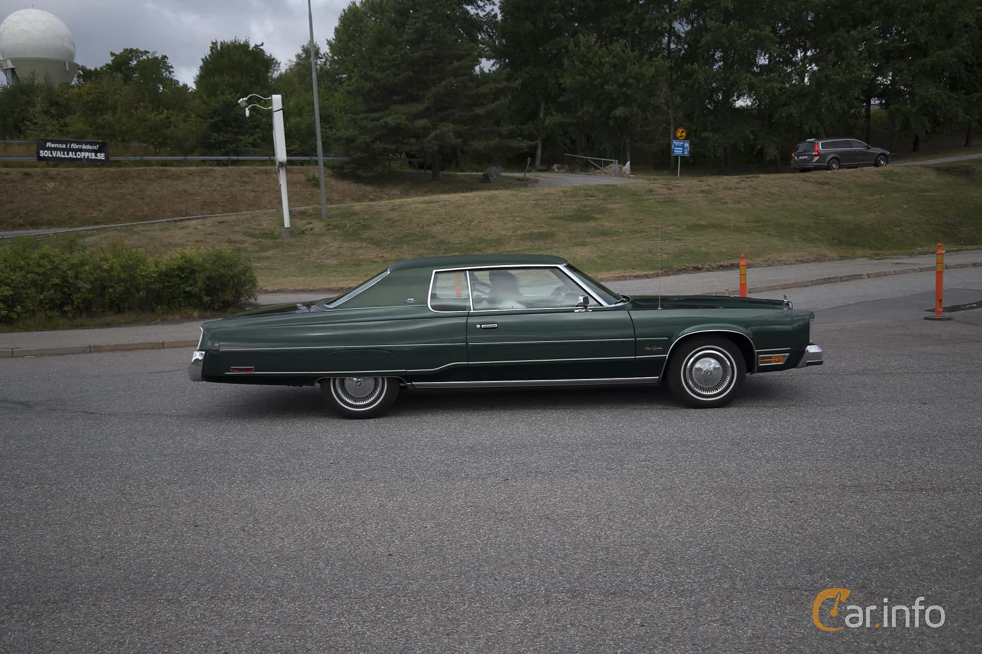 Chrysler New Yorker Brougham 2-door Hardtop 7.2 V8 TorqueFlite, 198hp, 1978