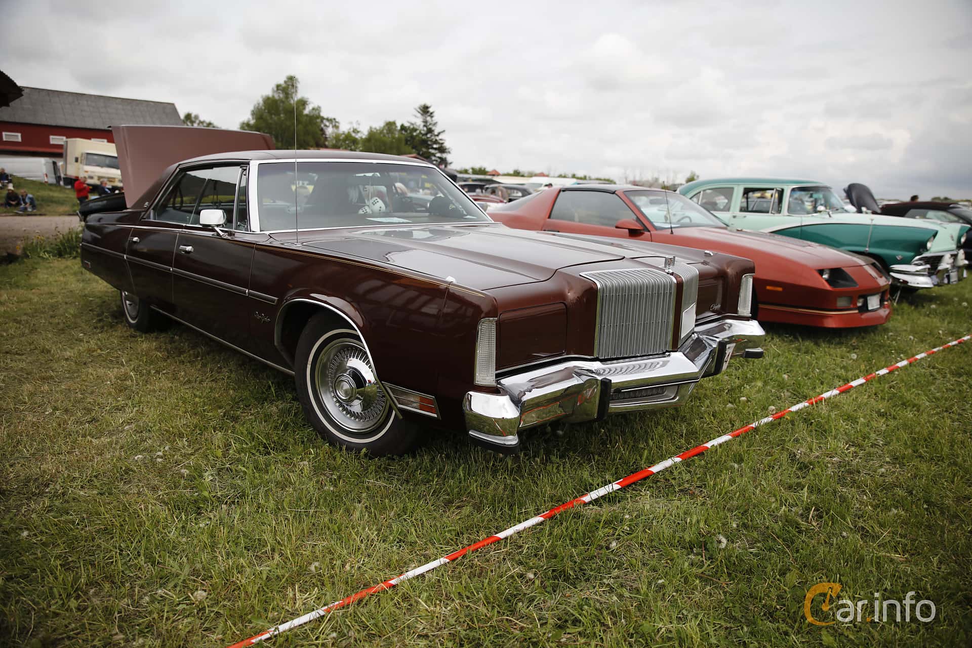 Chrysler New Yorker Brougham 4-door Hardtop 7.2 V8 TorqueFlite, 198hp, 1977