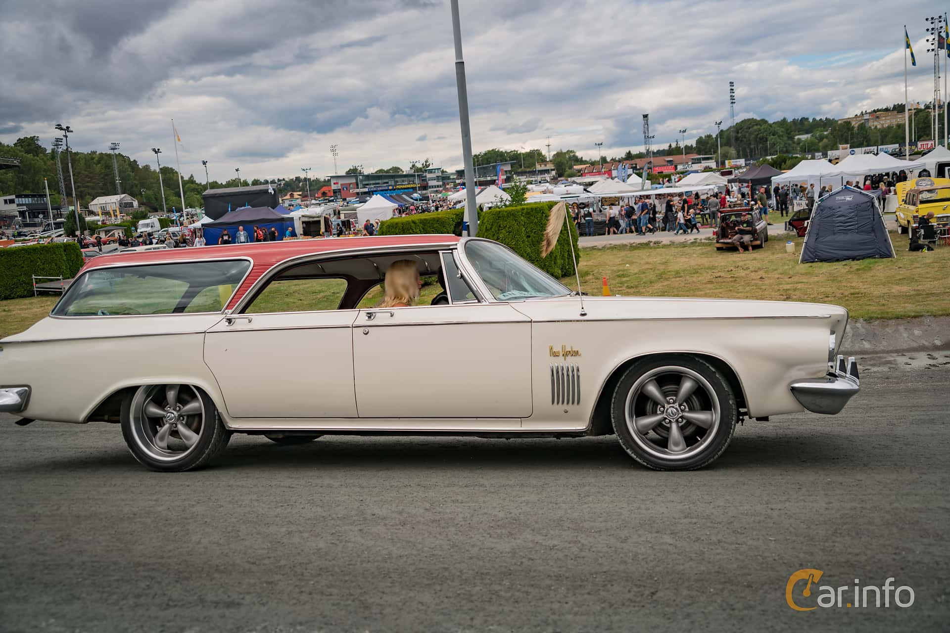Chrysler New Yorker Town & Country 6.8 V8 TorqueFlite, 345hp, 1963