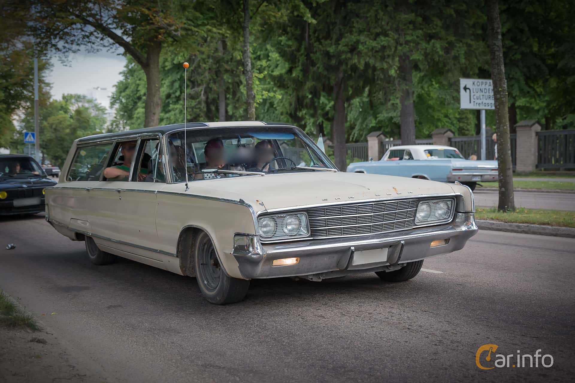 Chrysler New Yorker Town & Country 6.8 V8 TorqueFlite, 345hp, 1965