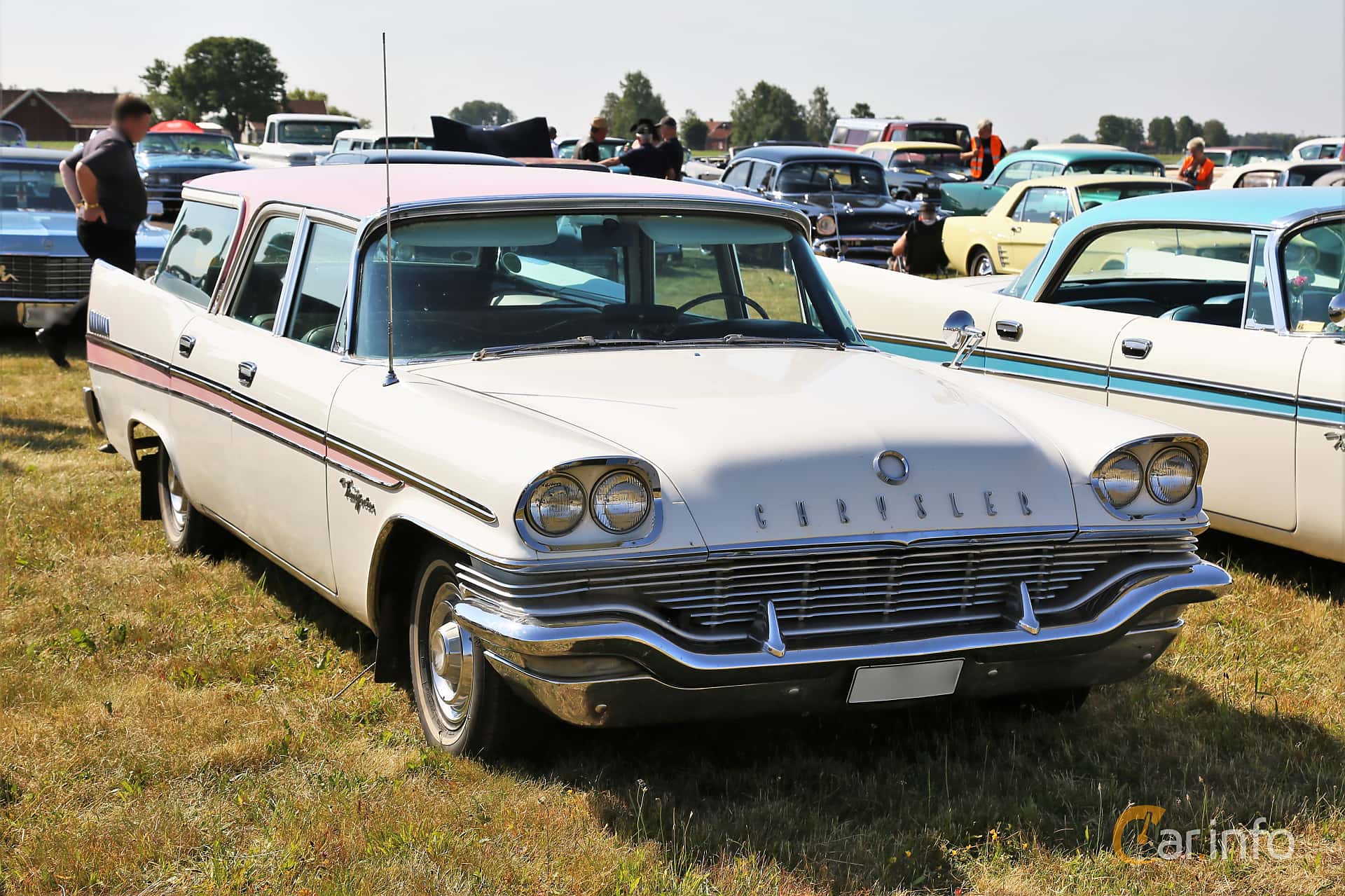 Chrysler New Yorker Town & Country 6.4 V8 TorqueFlite, 330hp, 1957