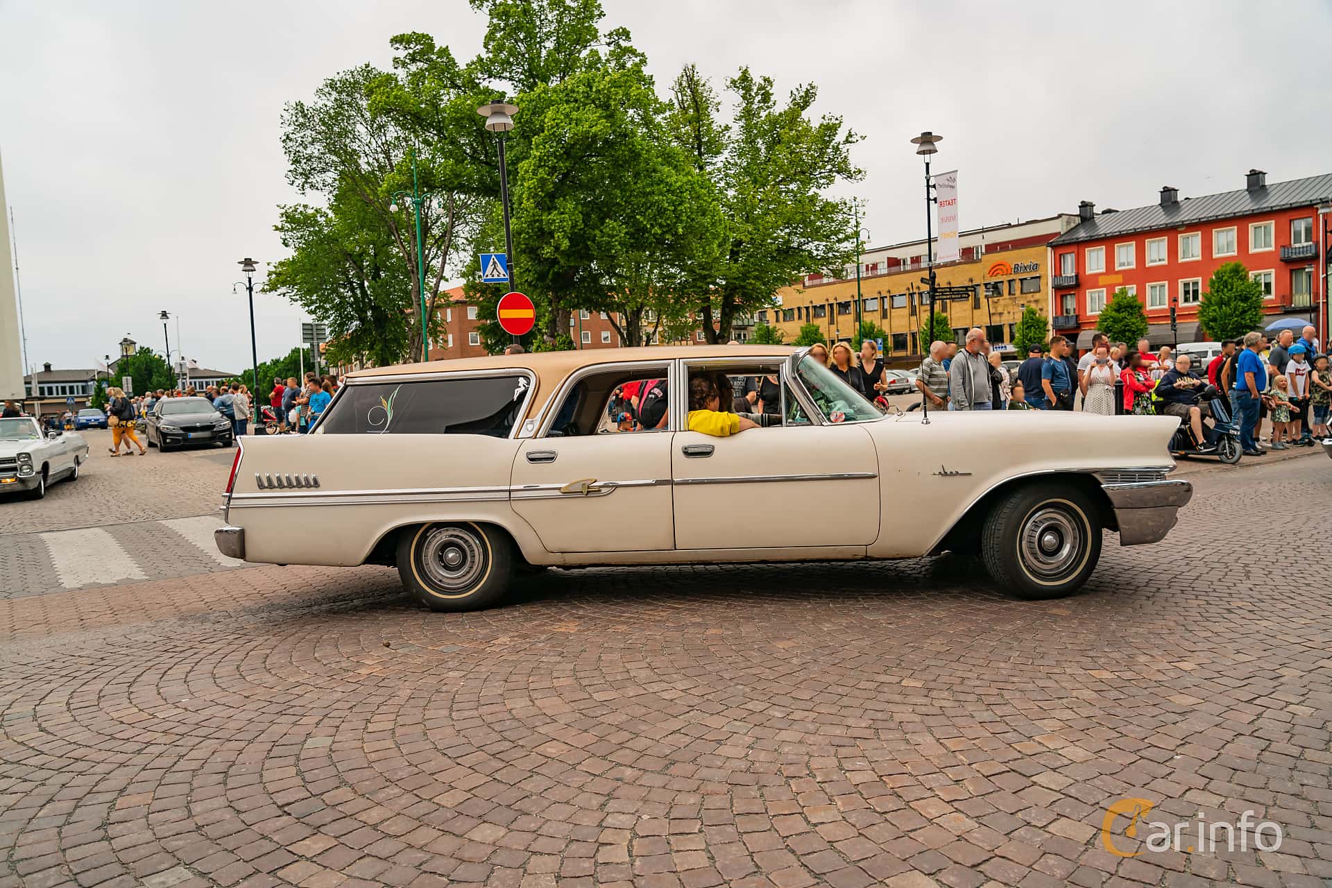 Chrysler New Yorker Town & Country 6.4 V8 TorqueFlite, 349hp, 1958