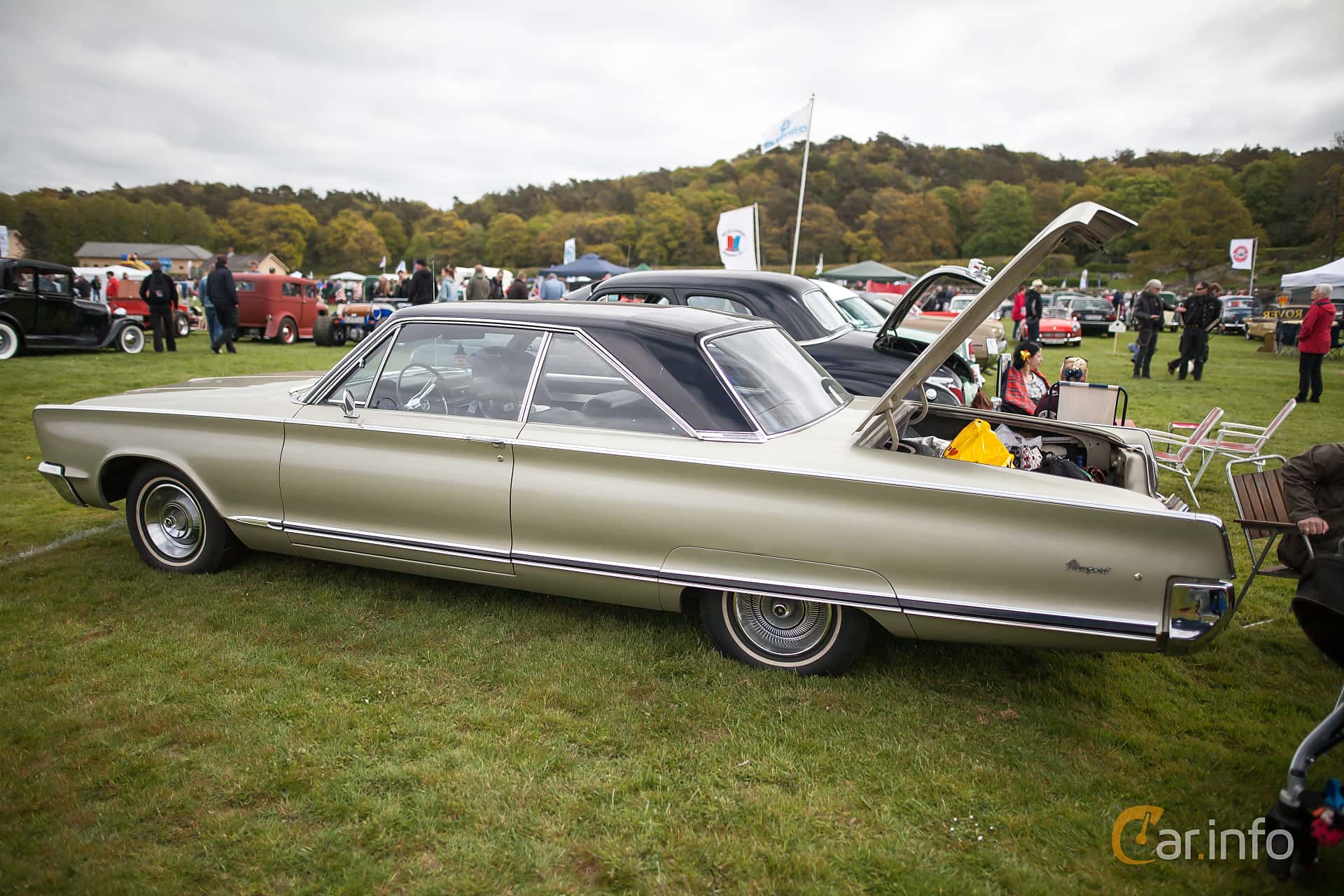 Chrysler Newport 2-door Hardtop 6.3 V8 Manual, 330hp, 1966