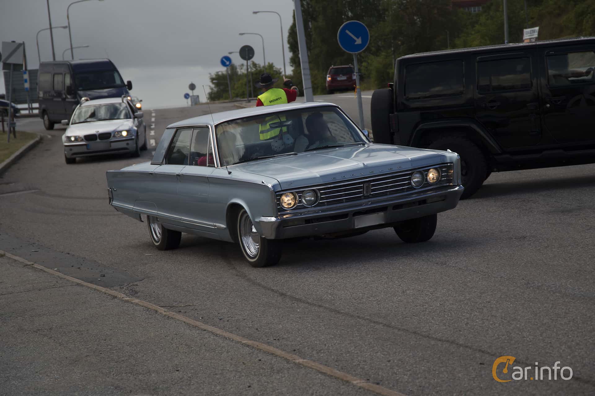 Chrysler Newport 4-door Hardtop 6.3 V8 TorqueFlite, 274hp, 1966