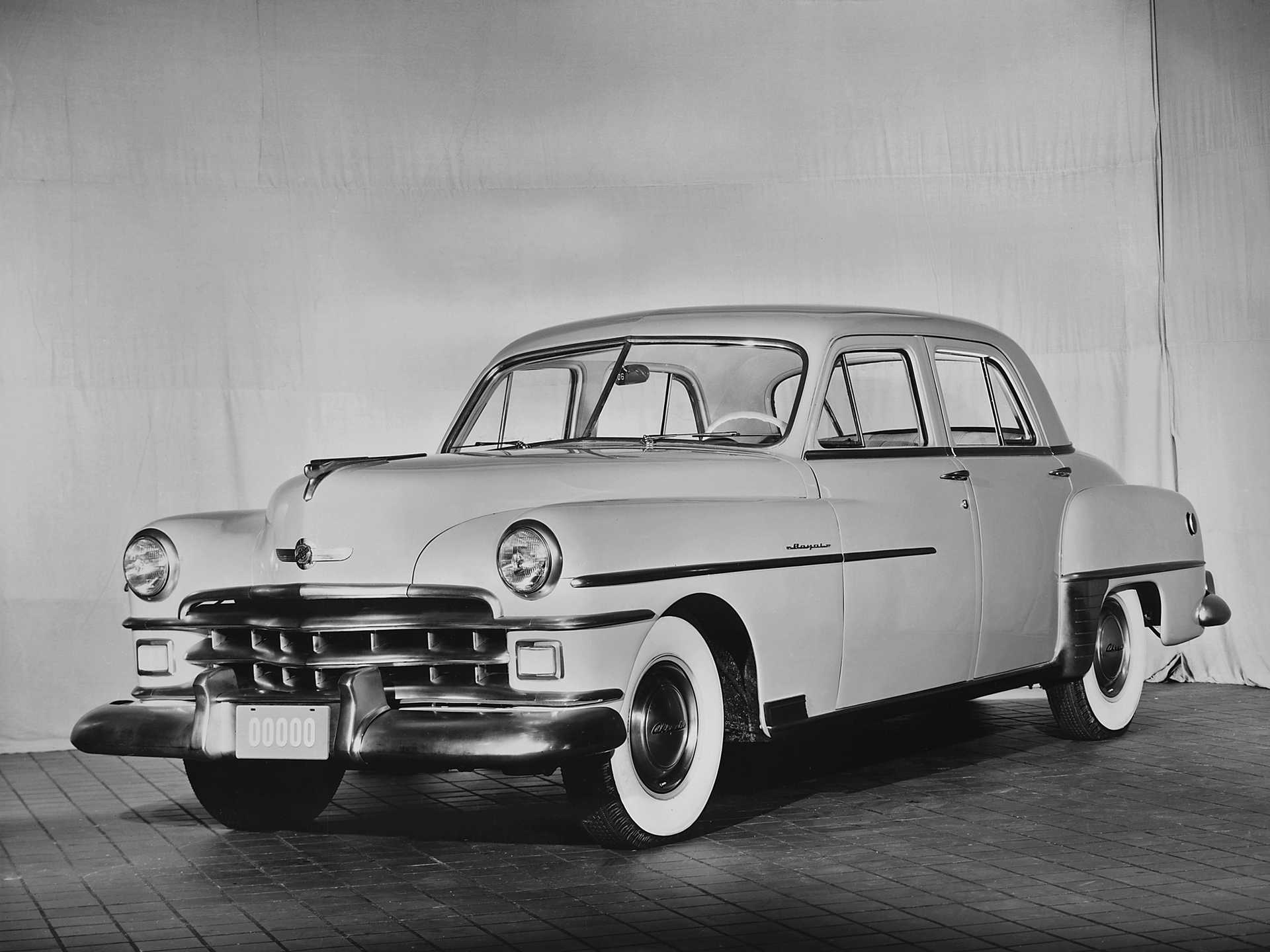 Chrysler Royal 4-door Sedan 4.1 119hp, 1950