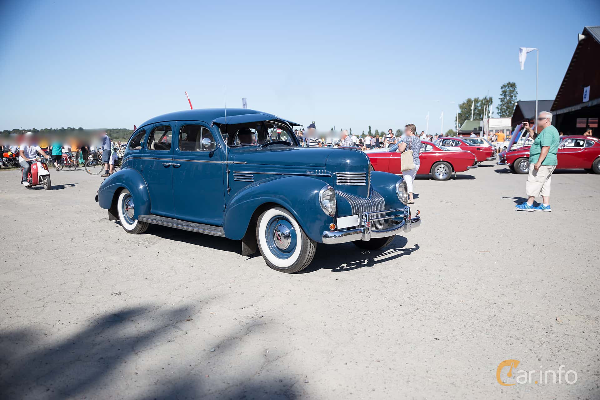 Chrysler Royal 4-door Sedan 4.0 Manual, 101hp, 1939