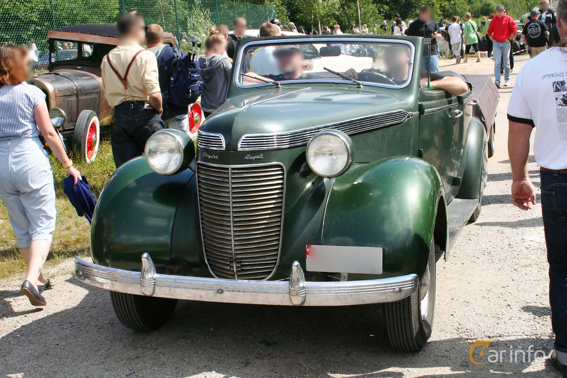Chrysler Royal Convertible Sedan 3.7 Manual, 94hp, 1937