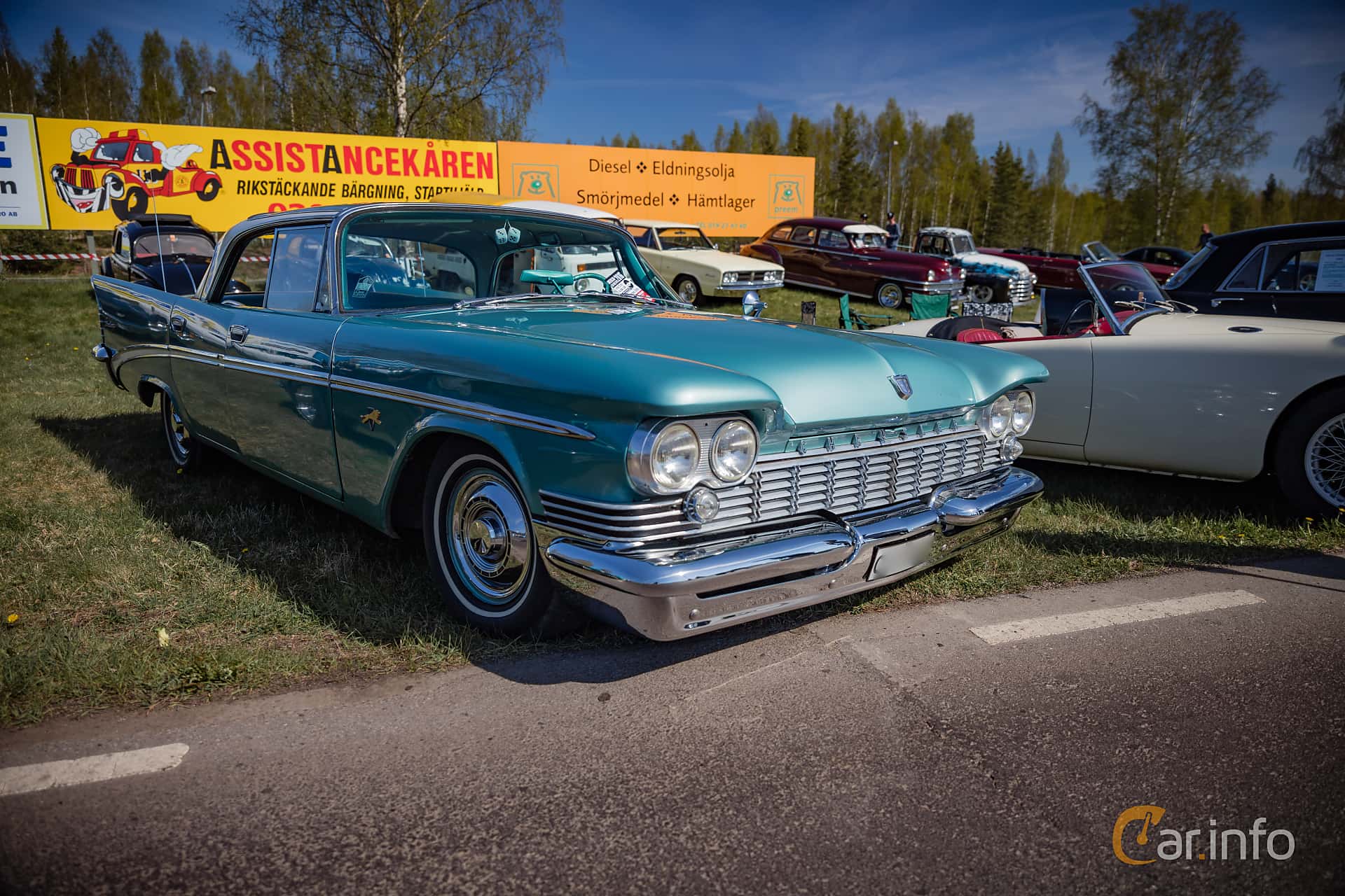 Chrysler Saratoga 4-door Hardtop 6.3 V8 TorqueFlite, 330hp, 1959