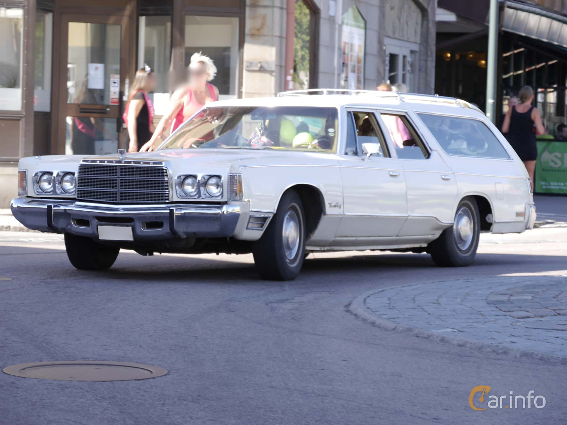 Chrysler Town & Country 2-seat 7.2 V8 TorqueFlite, 208hp, 1976