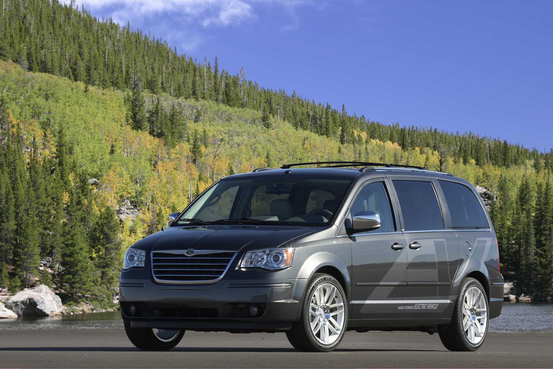 Chrysler Town & Country EV Concept Concept, 2009