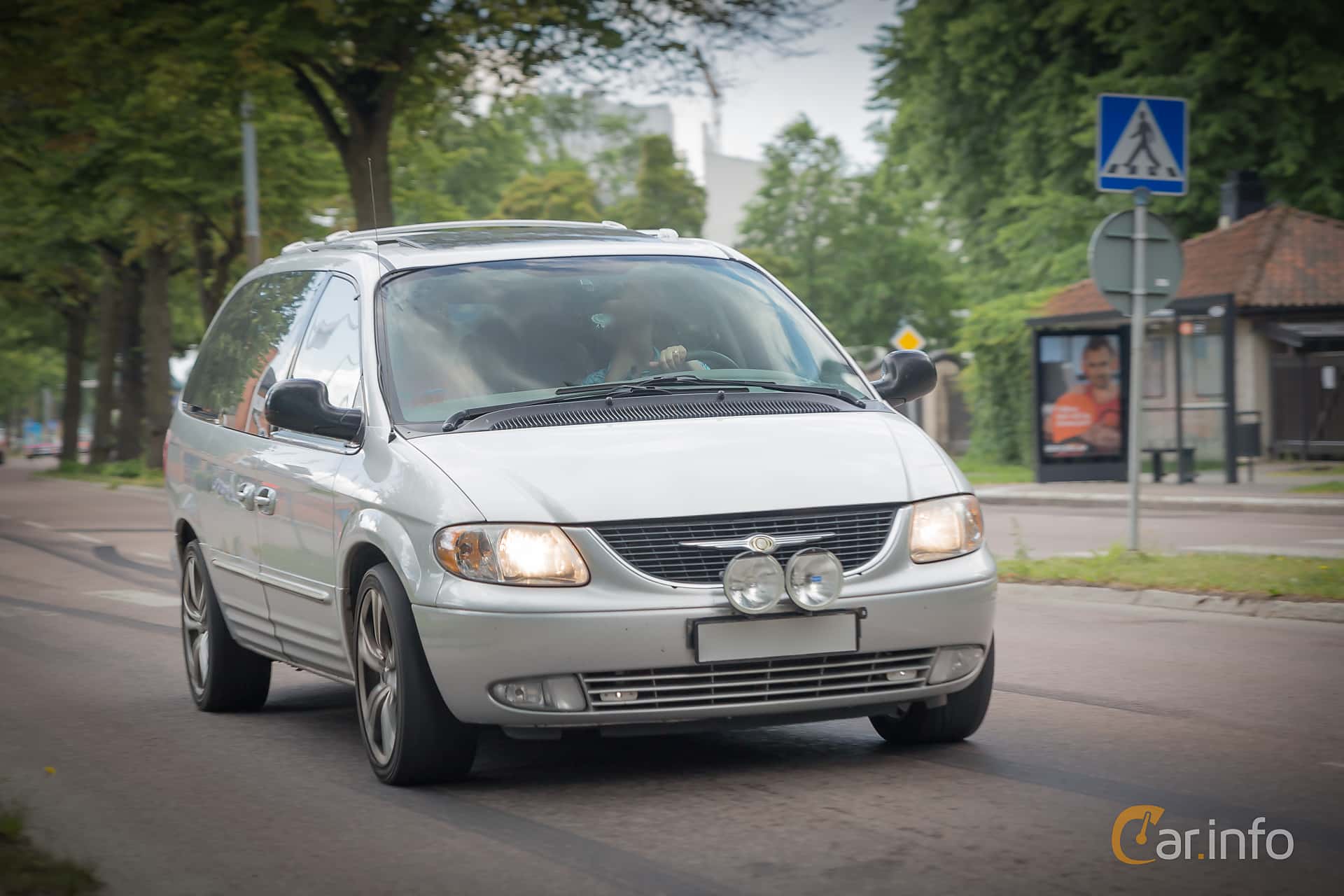 Chrysler Town & Country LWB 3.8 V6 Automatic, 4-speed