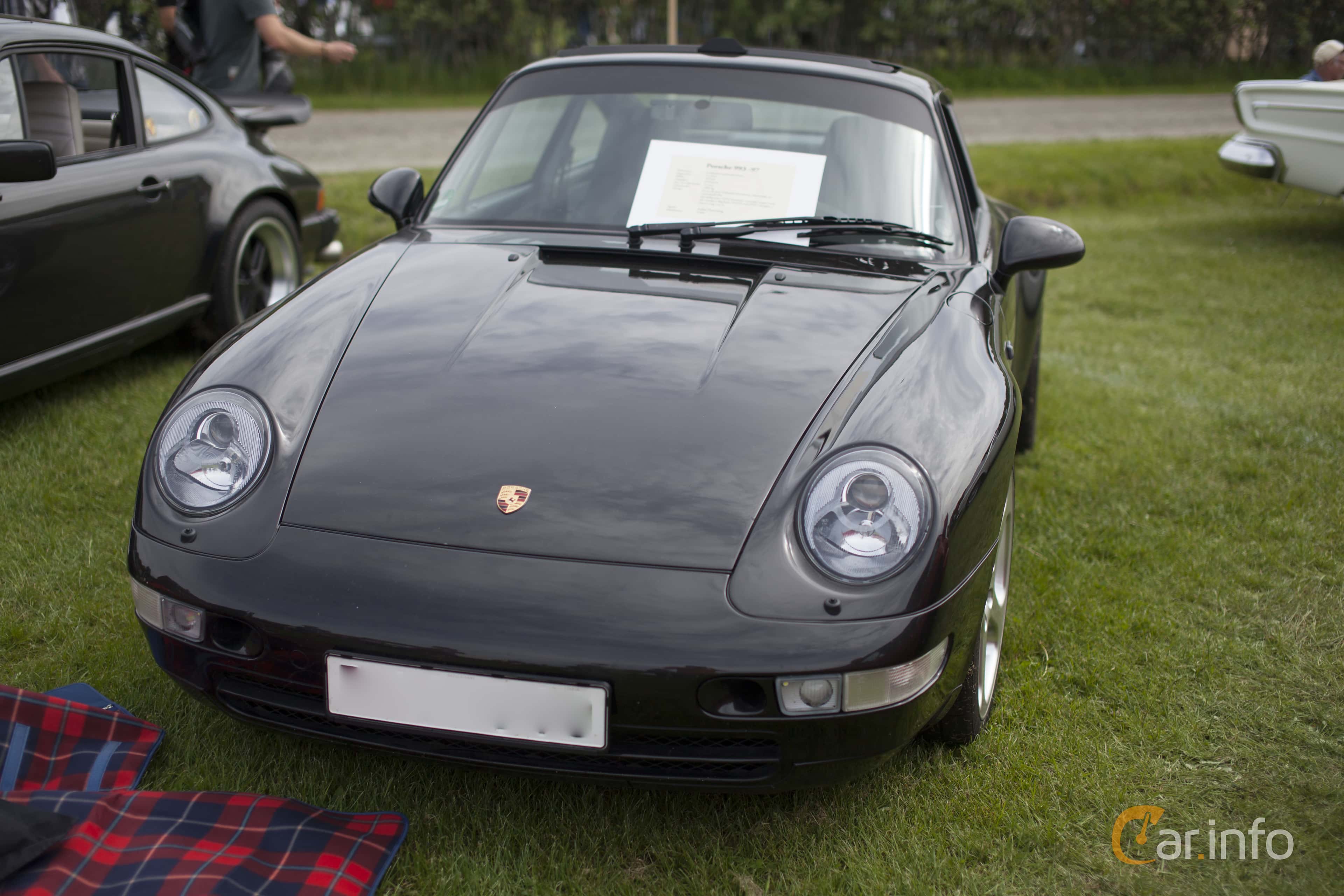 Porsche 911 Carrera 2  Manual, 286hp, 1997