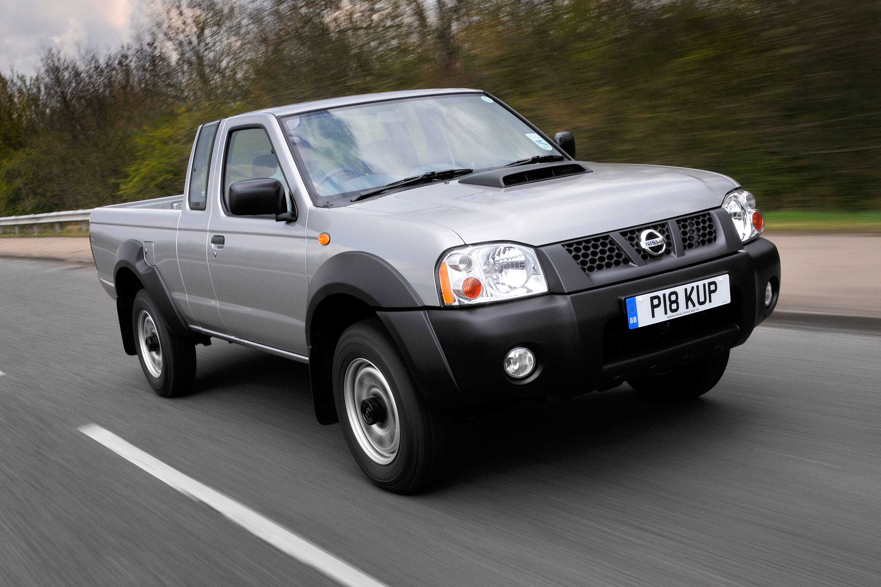 Nissan NP300 King Cab 2.5 4WD Manual, 133hp, 2008