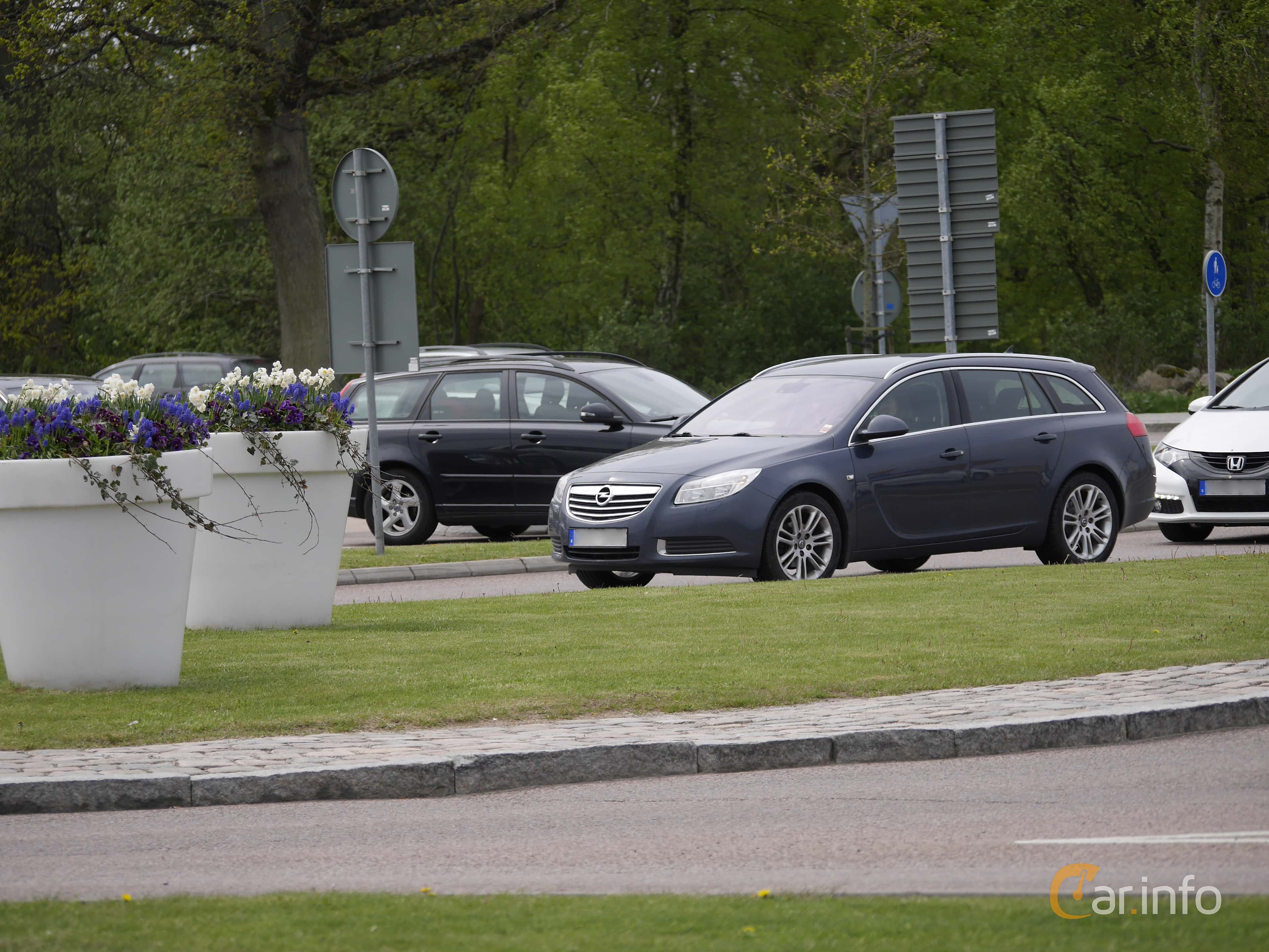 Opel Insignia Sports Tourer 2.0 CDTI  Manual, 130hp, 2013