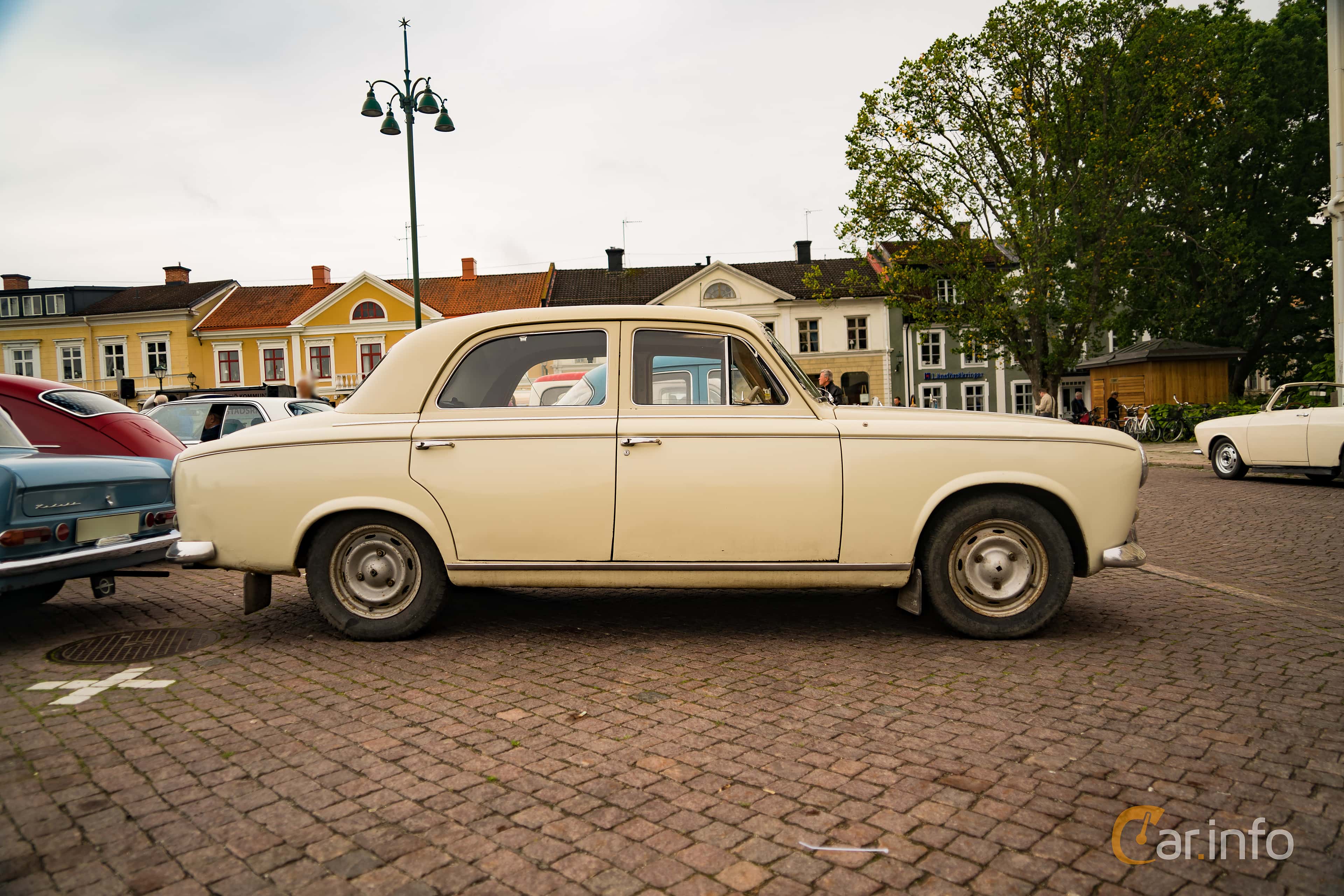 Peugeot 403 1.5 1st Generation