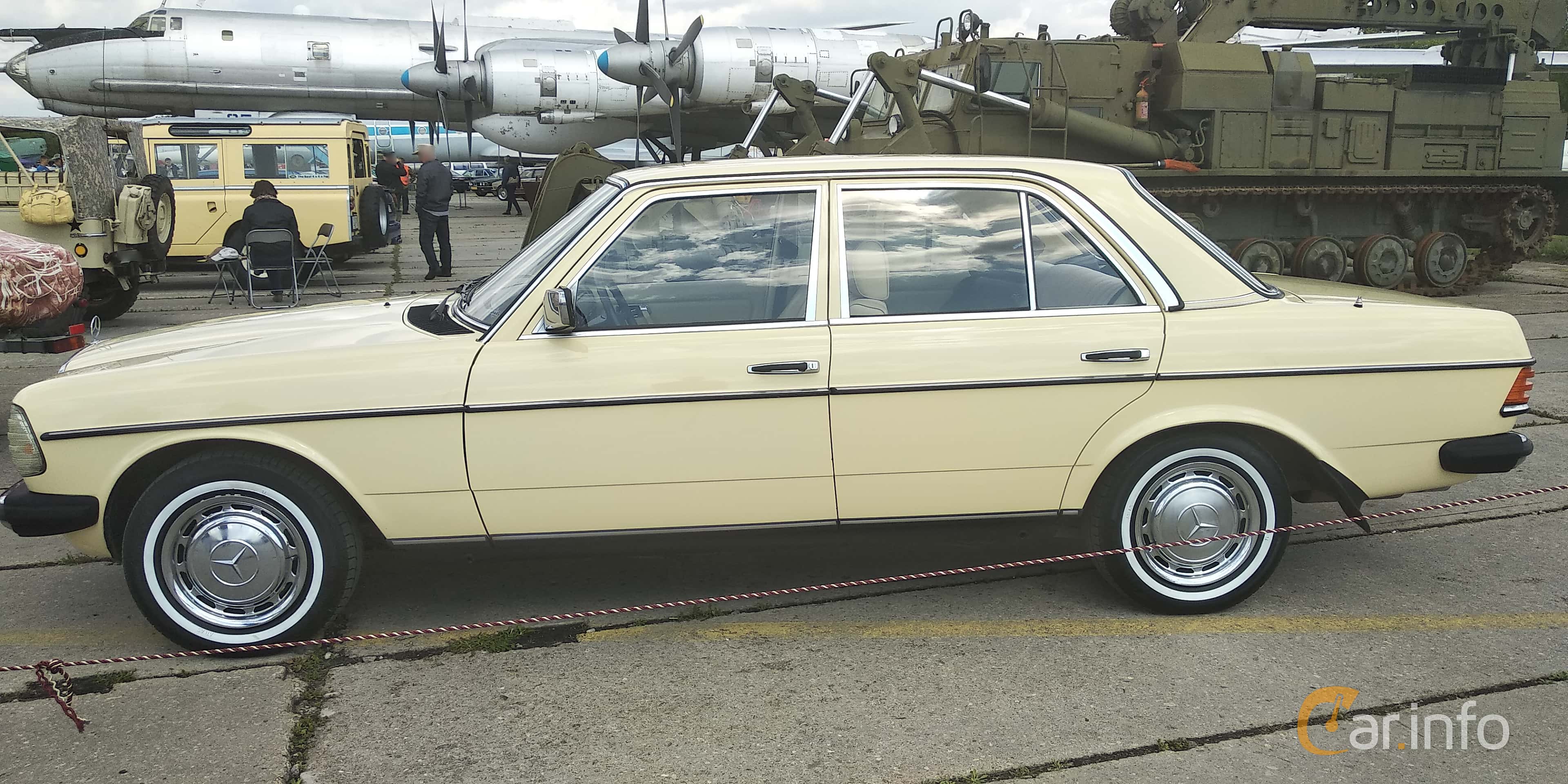 Mercedes-Benz 250  Manual, 140hp, 1980