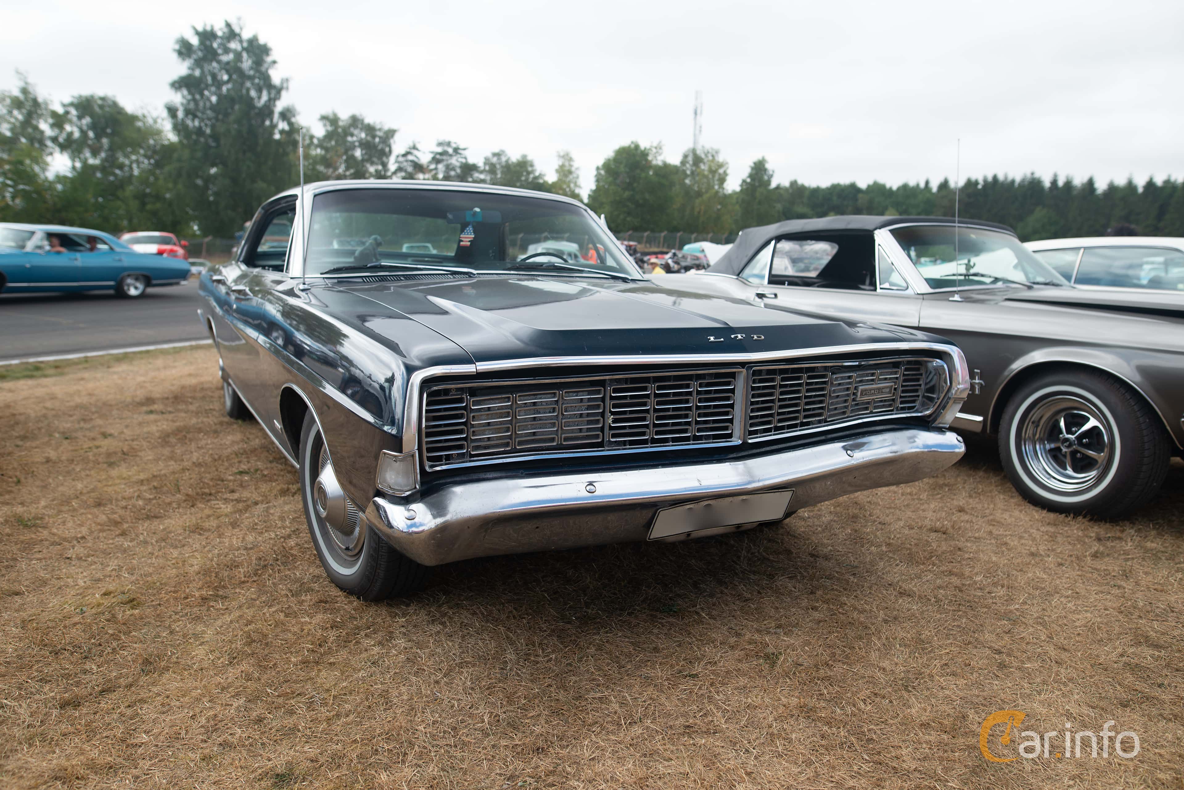 Ford LTD 4-door Hardtop 6.4 V8 Automatic, 269hp, 1968
