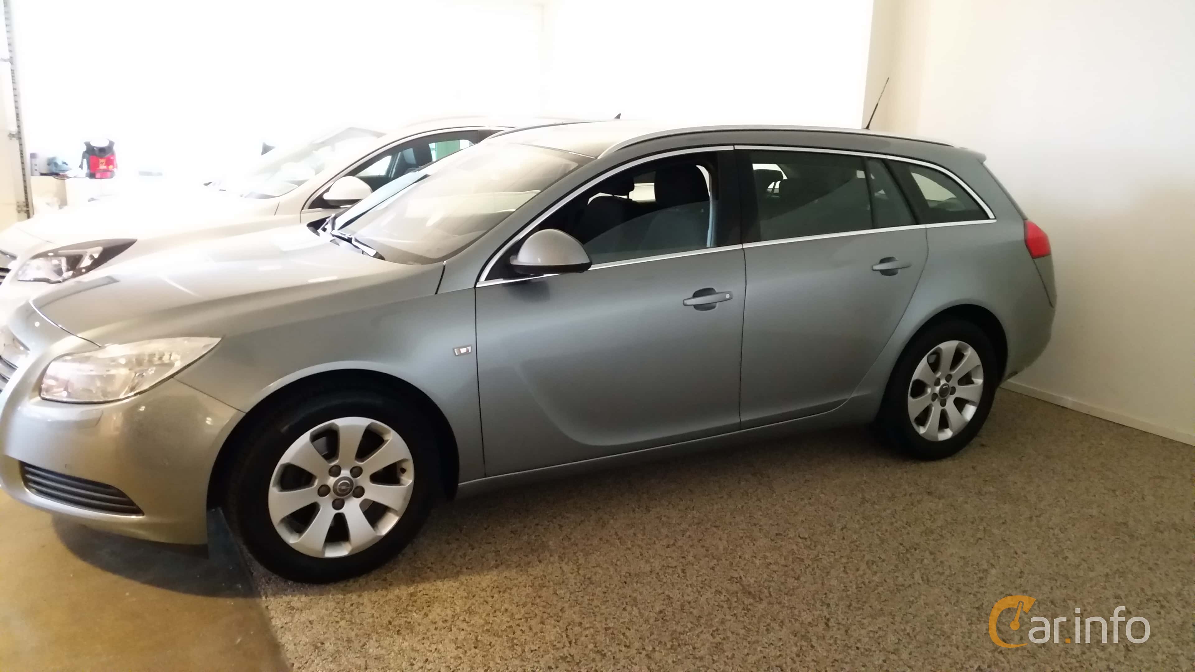 Opel Insignia Sports Tourer 2.0 CDTI  Automatic, 160hp, 2012