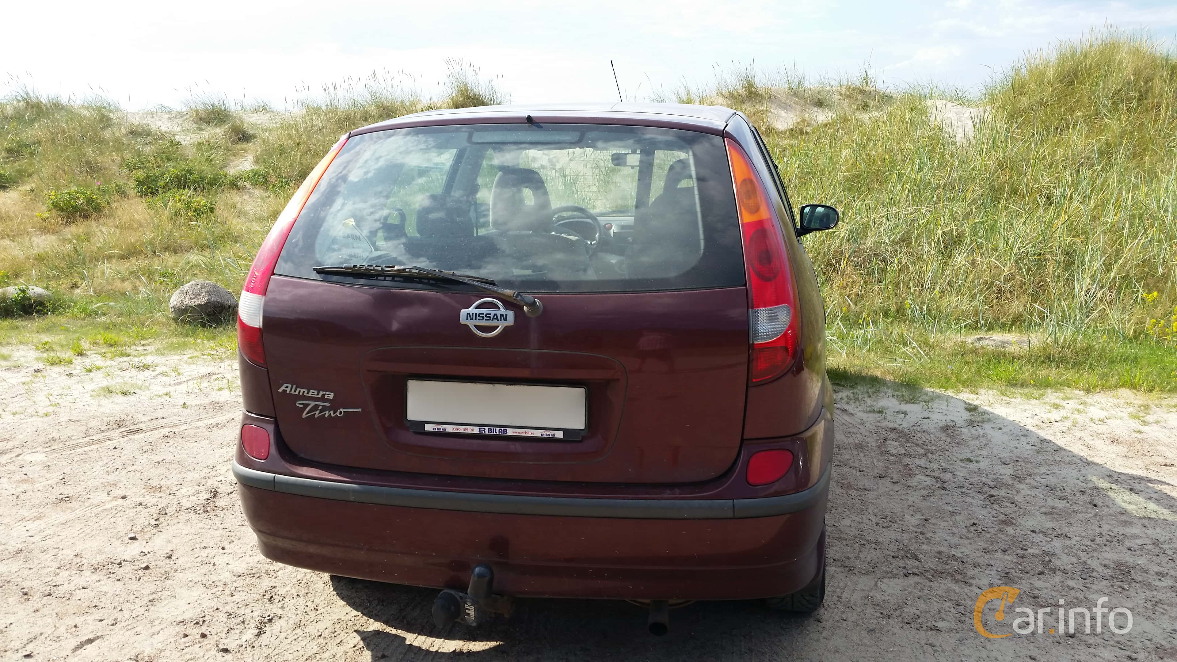 Nissan Almera Tino 1.8 Manual, 114hp, 2002