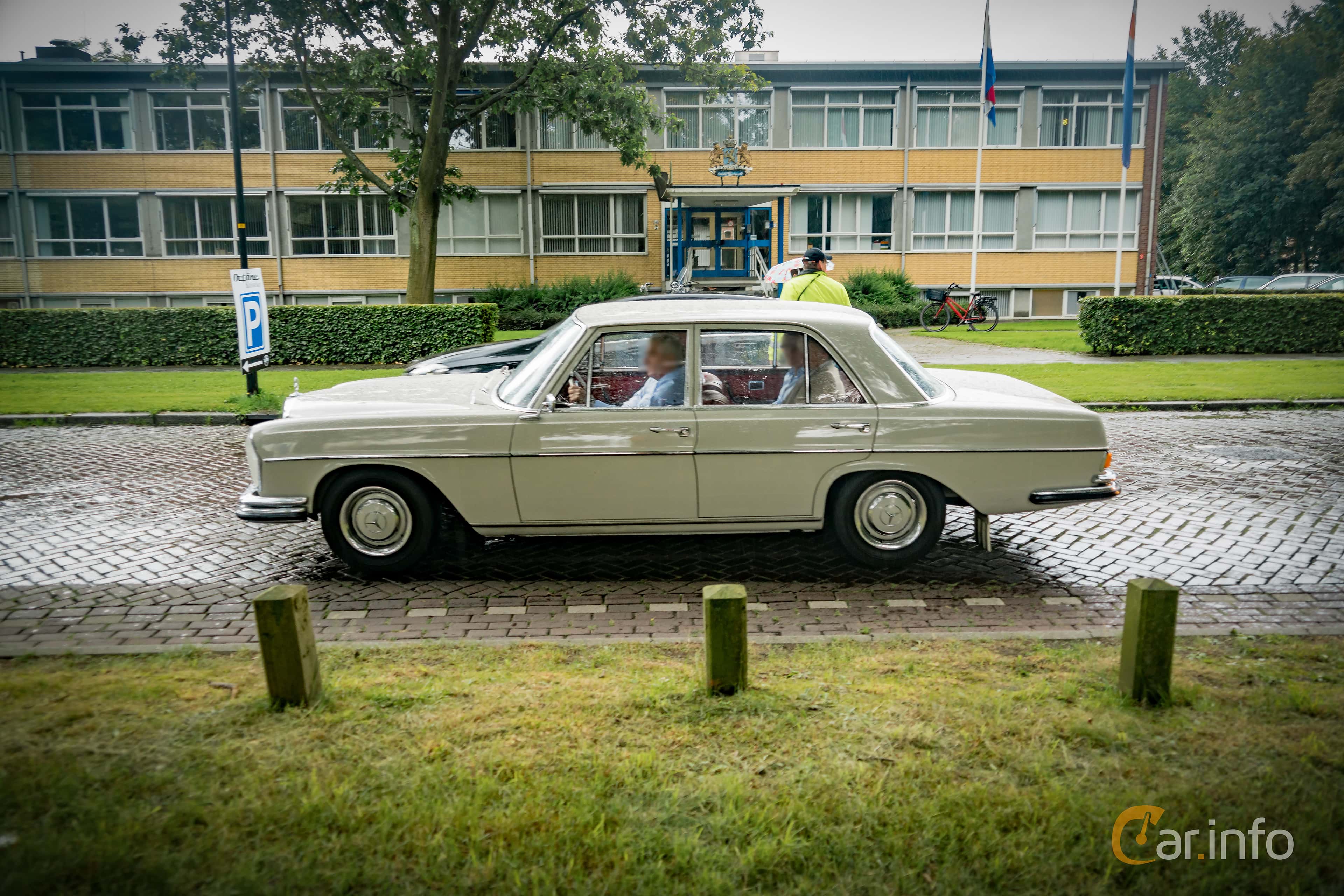 Mercedes-Benz 250 SE generation W108/W109, Automatic, 4-speed