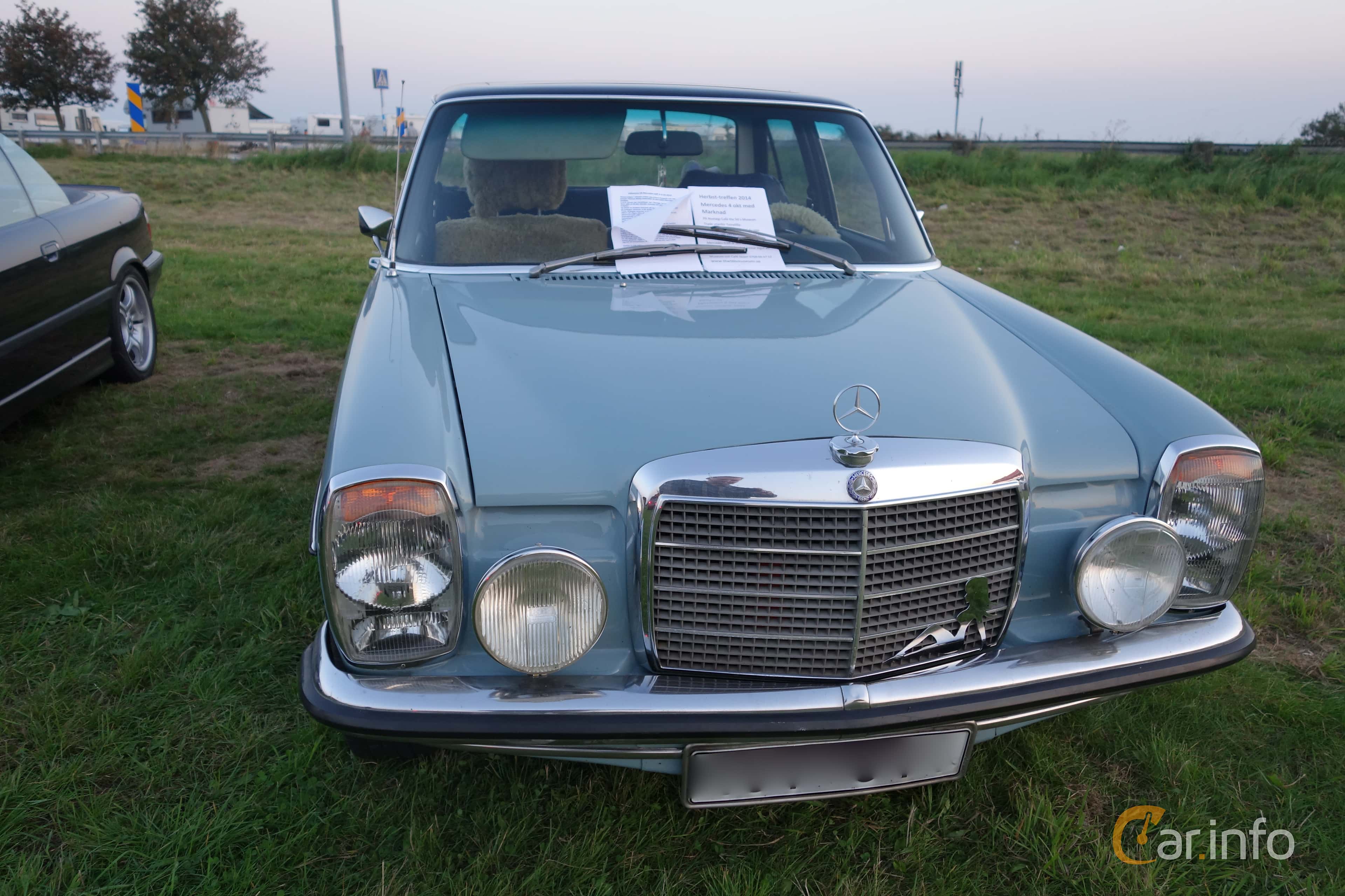 Mercedes-Benz 230  Manual, 120hp, 1972