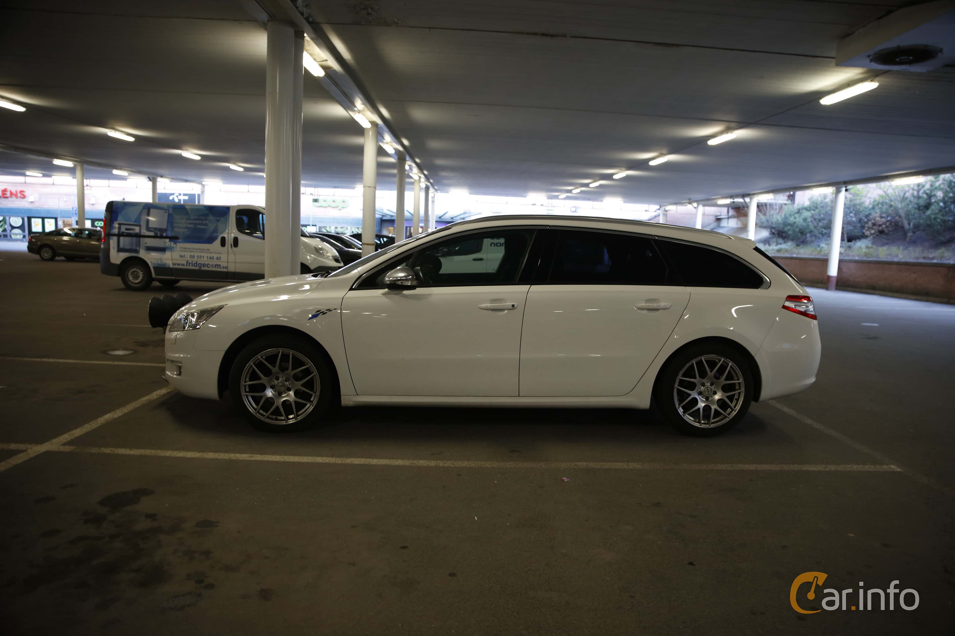 Peugeot 508 SW 1.6 HDi FAP Manual, 111hp, 2012