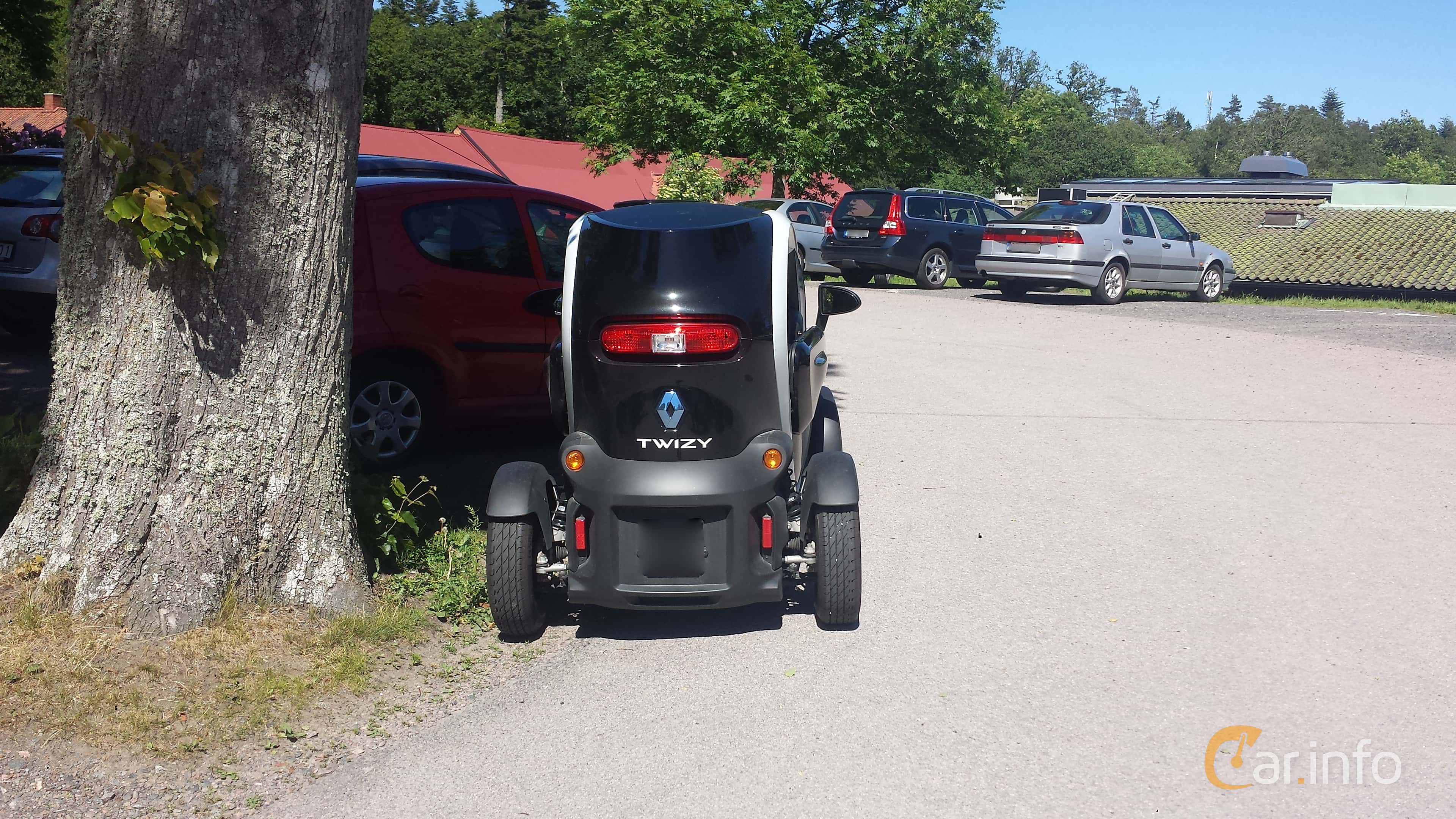 Renault Twizy Urban 45 7 kWh Single Speed, 5hp, 2013
