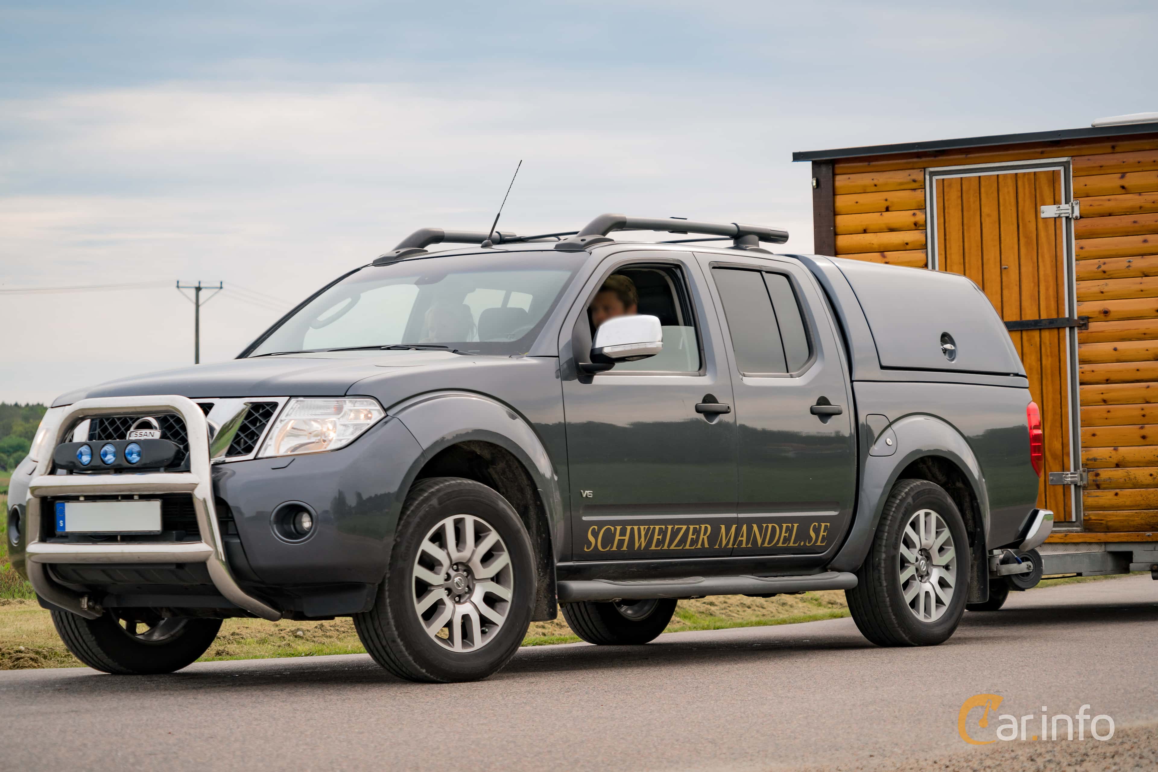 Nissan Navara Double Cab 3.0 dCi V6 4x4 Automatic, 231hp, 2013