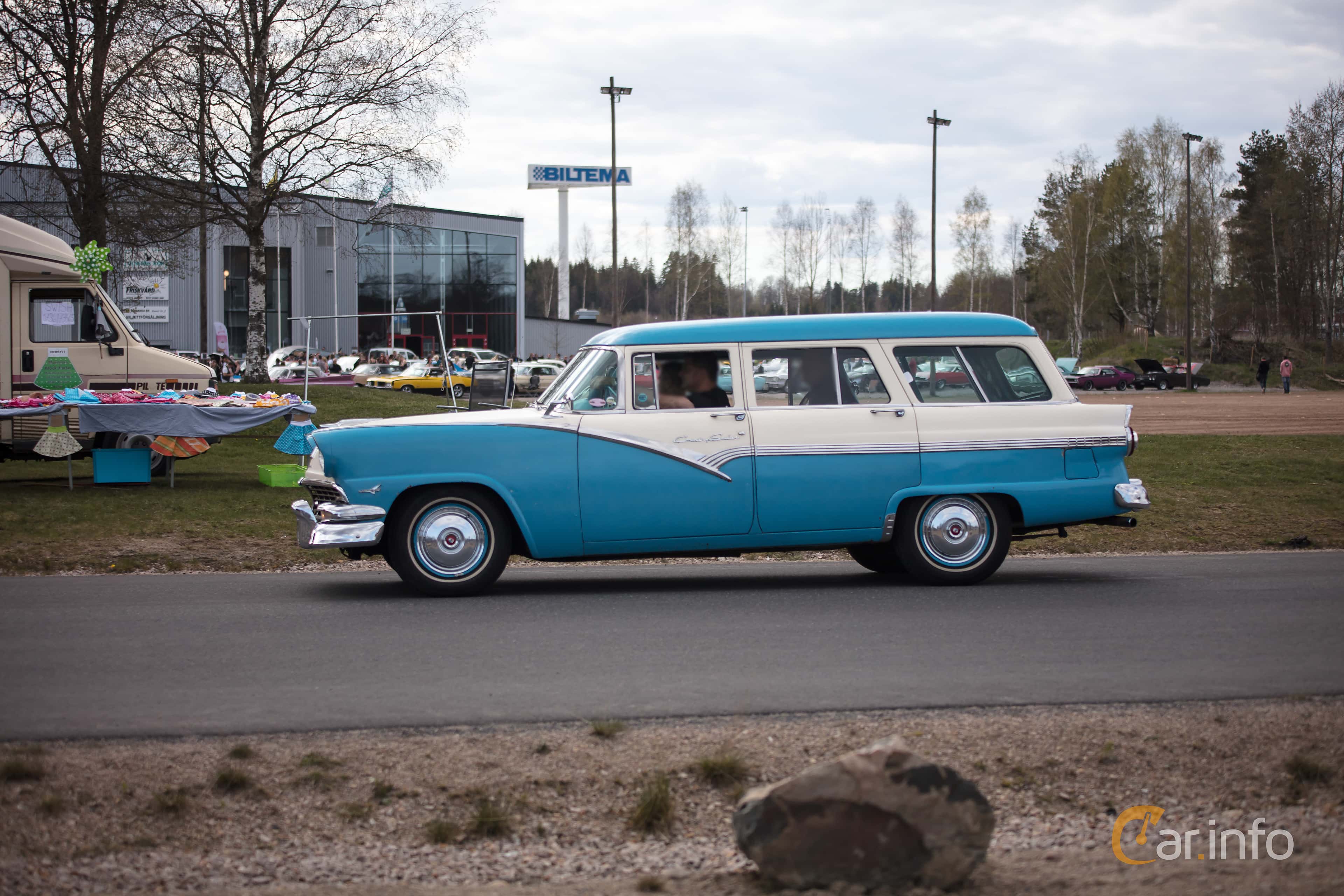 Ford Country Sedan 4.8 V8 Automatic, 205hp, 1956