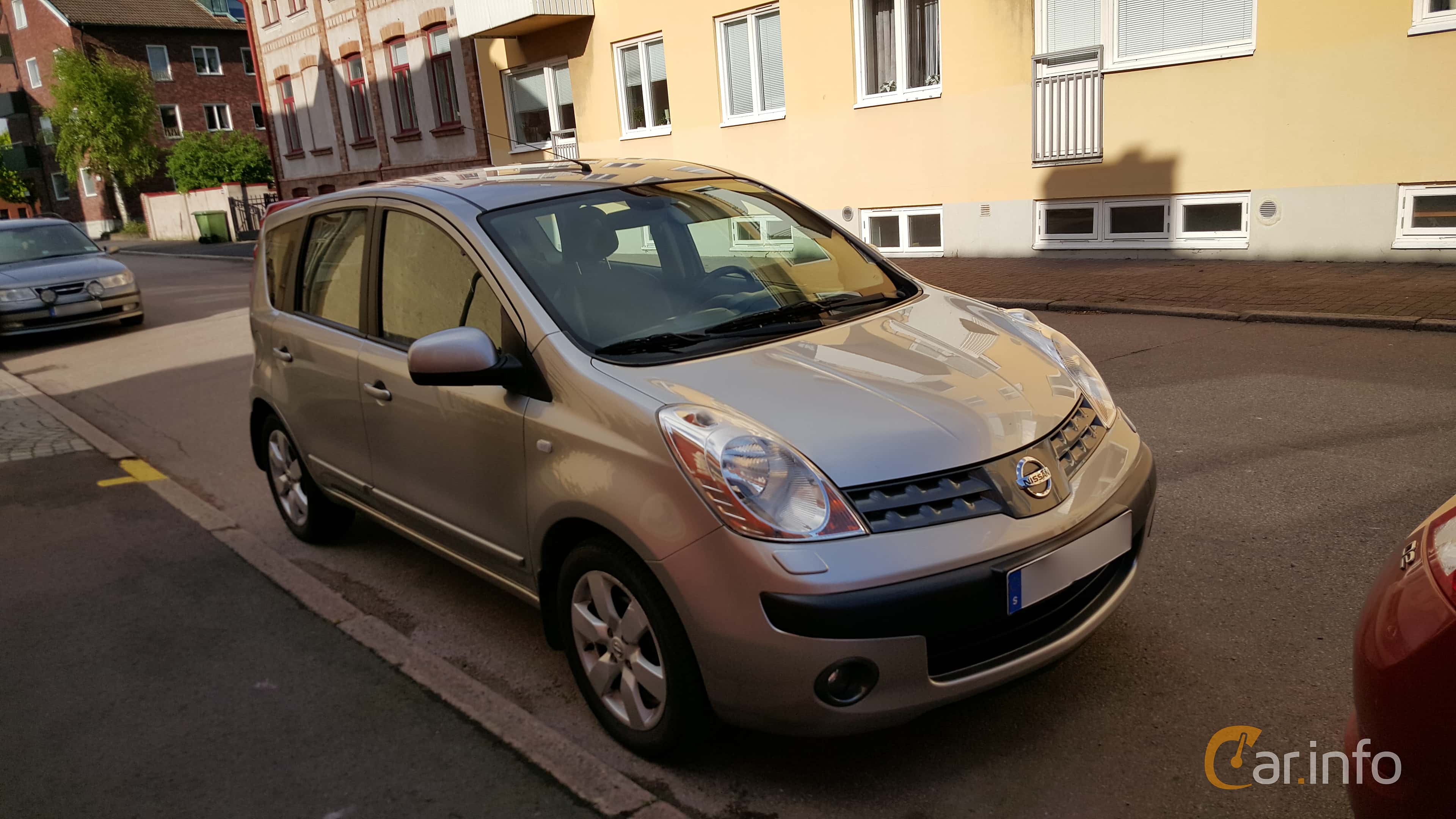 Nissan Note generation E11 1.6 Automatic, 4-speed