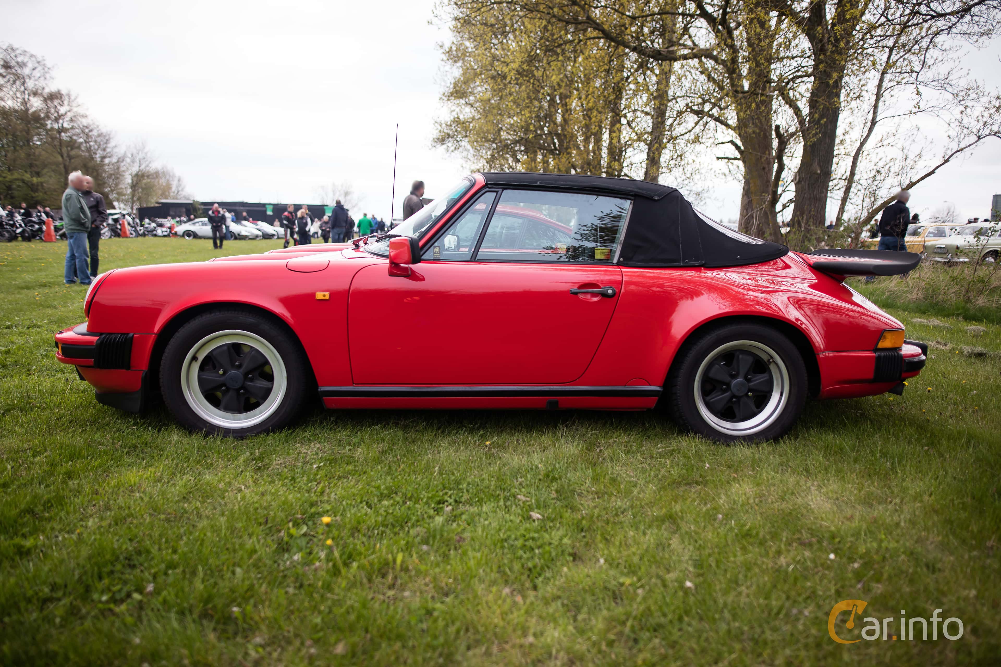 Porsche 911 Carrera Cabriolet  Manual, 231hp, 1985