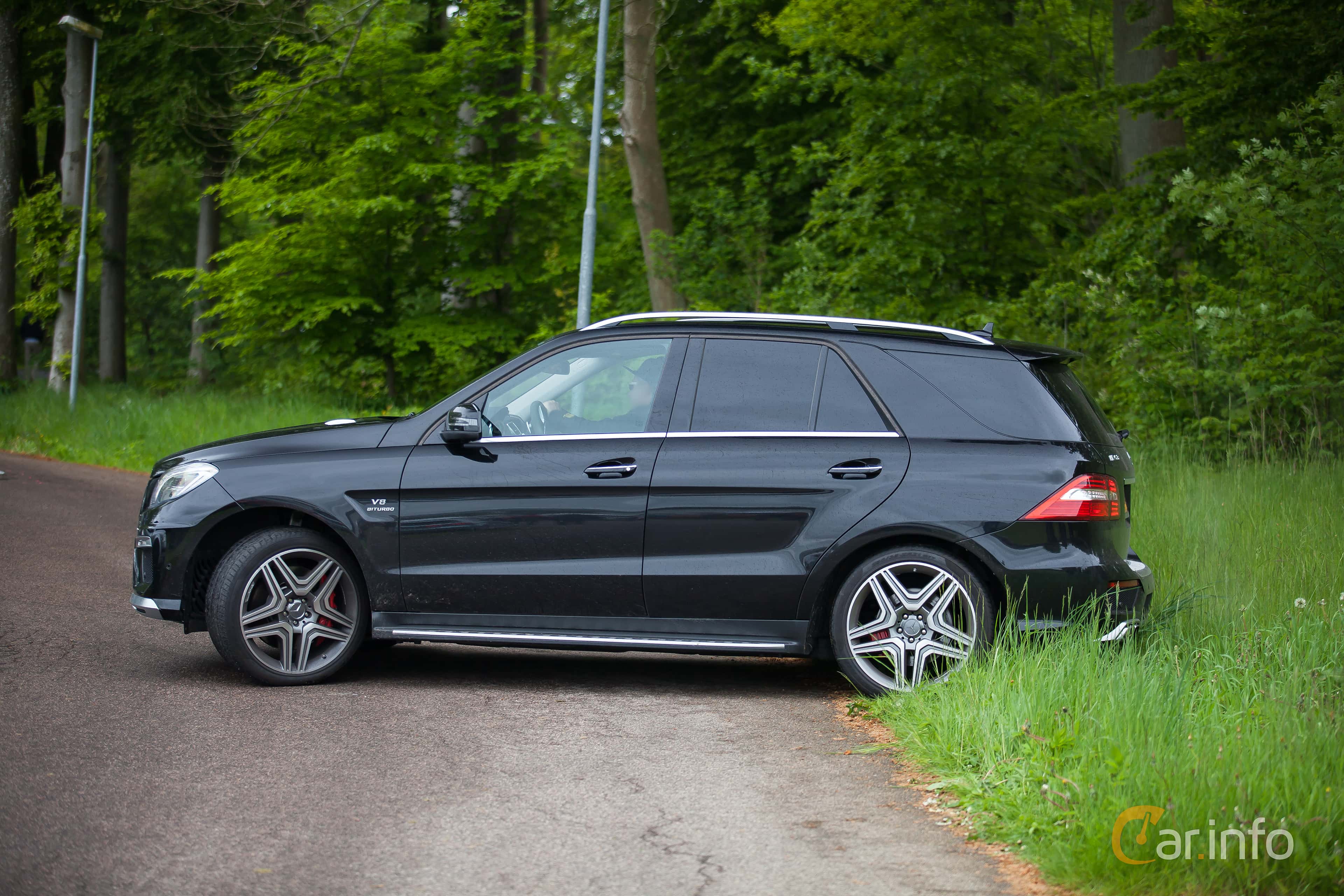 Mercedes-Benz ML 63 AMG 4MATIC AMG SpeedShift Plus 7G-Tronic