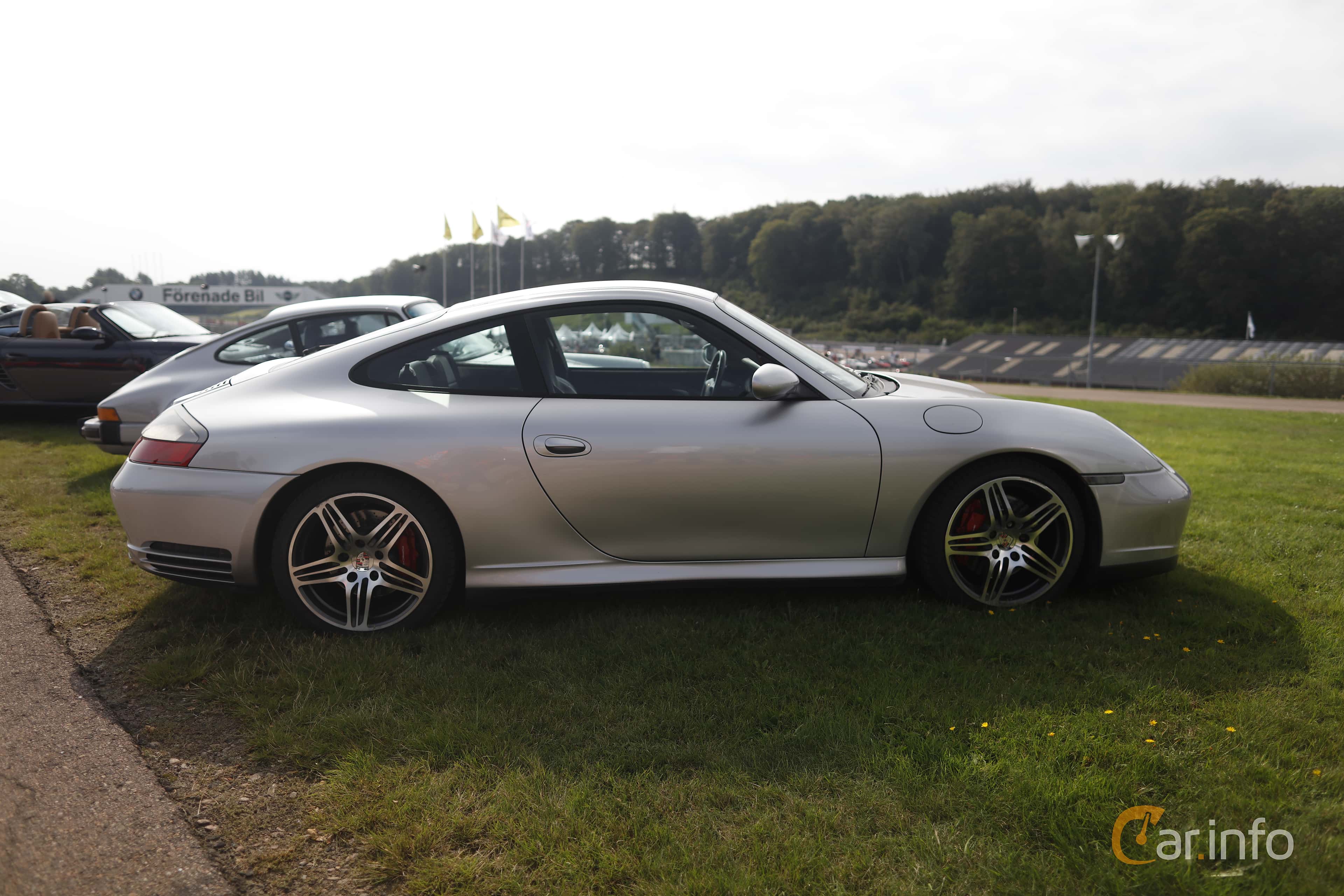 Porsche 911 Carrera 4 996 Facelift