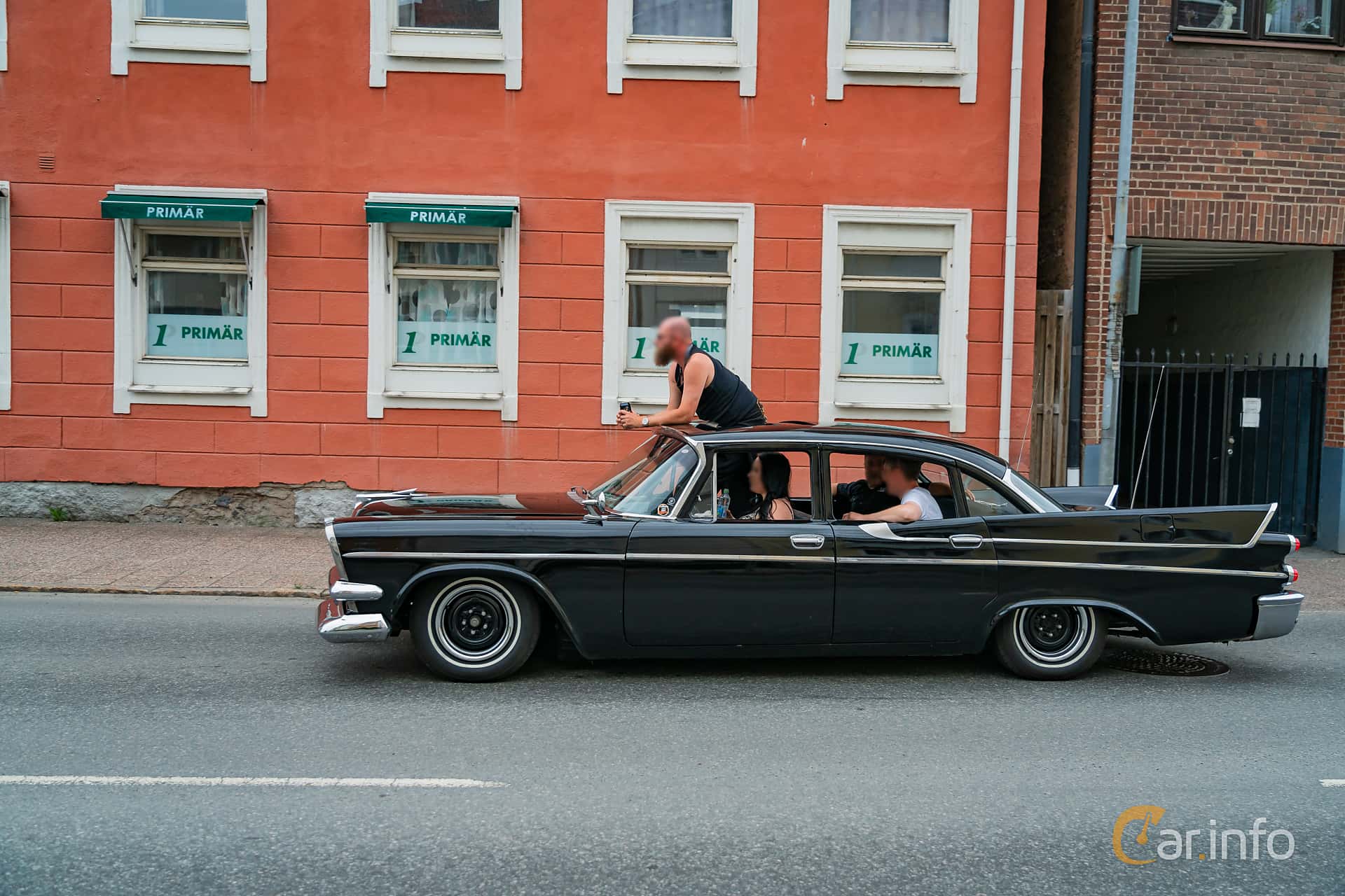Dodge Coronet Sedan 5.3 V8 Manual, 314hp, 1957
