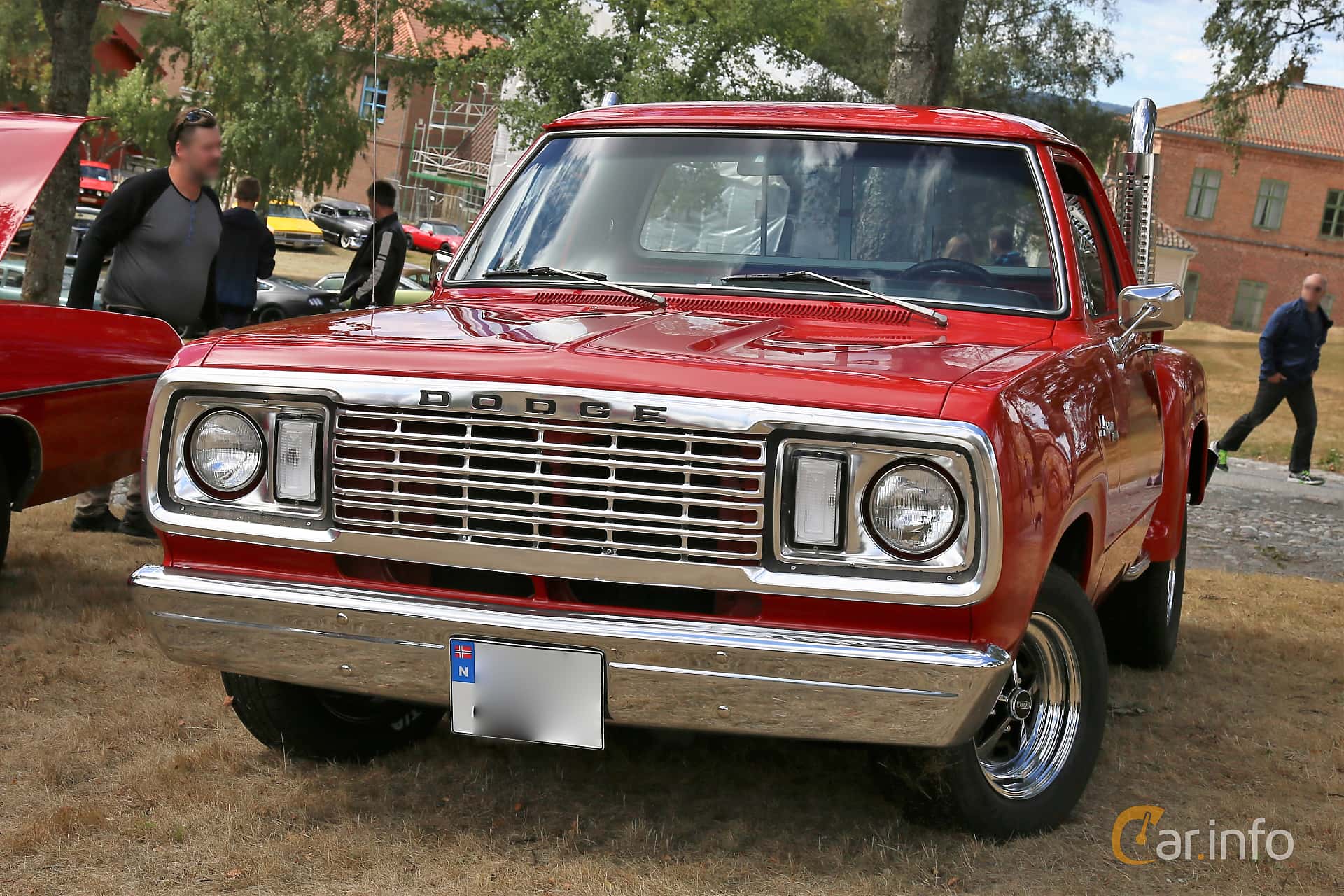 Dodge D Series 2-door Pickup 5.9 V8  Automatic, 182hp, 1978