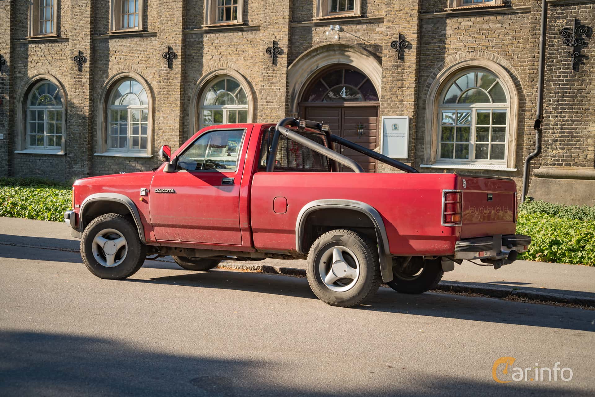 Dodge Dakota Regular Cab 3.9 V6 4WD Automatic, 177hp, 1996